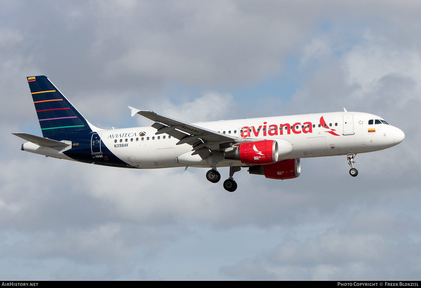 Aircraft Photo of N398AV | Airbus A320-214 | Avianca | Aviateca | AirHistory.net #649392