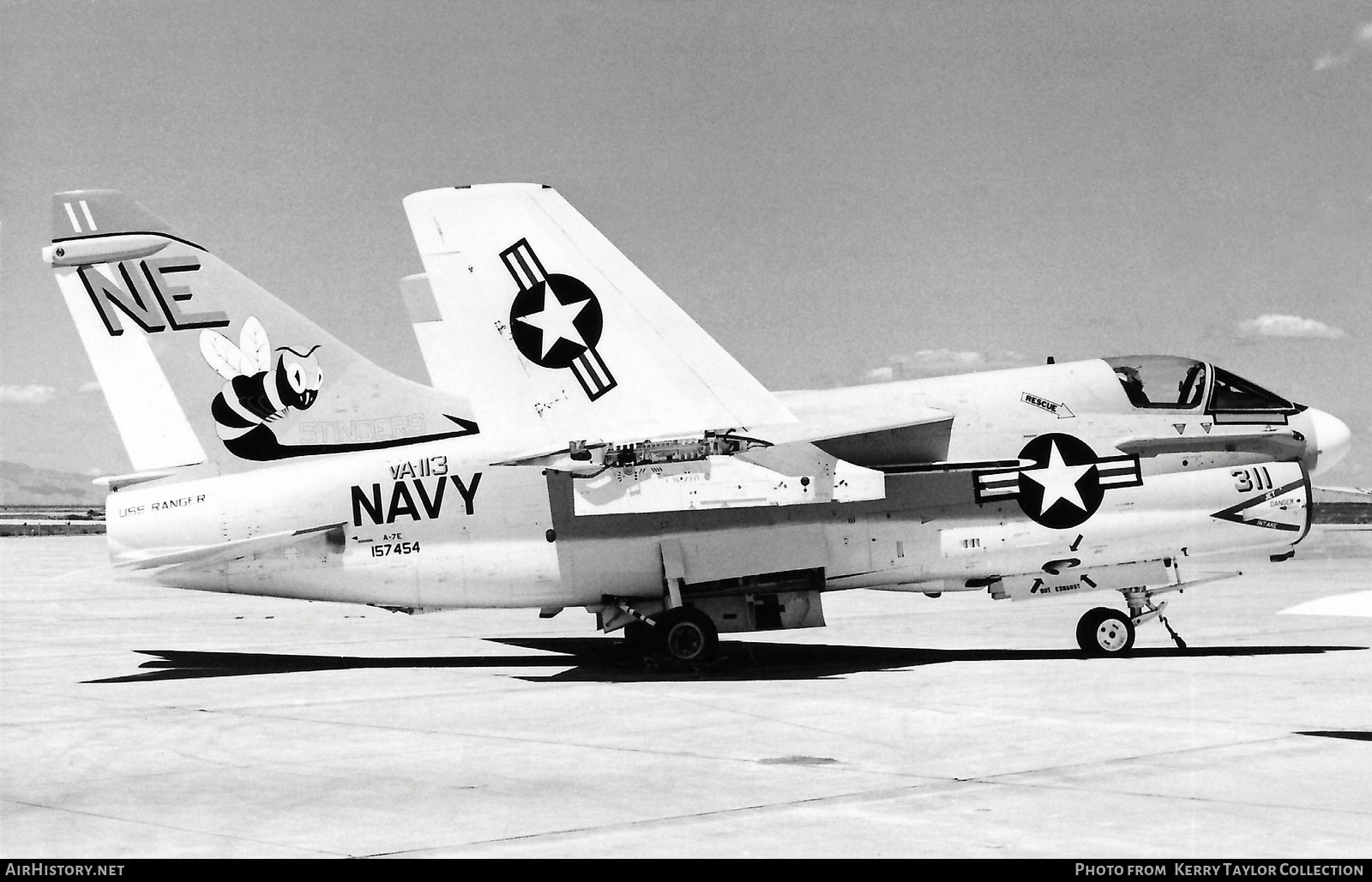 Aircraft Photo of 157454 | LTV A-7E Corsair II | USA - Navy | AirHistory.net #649406