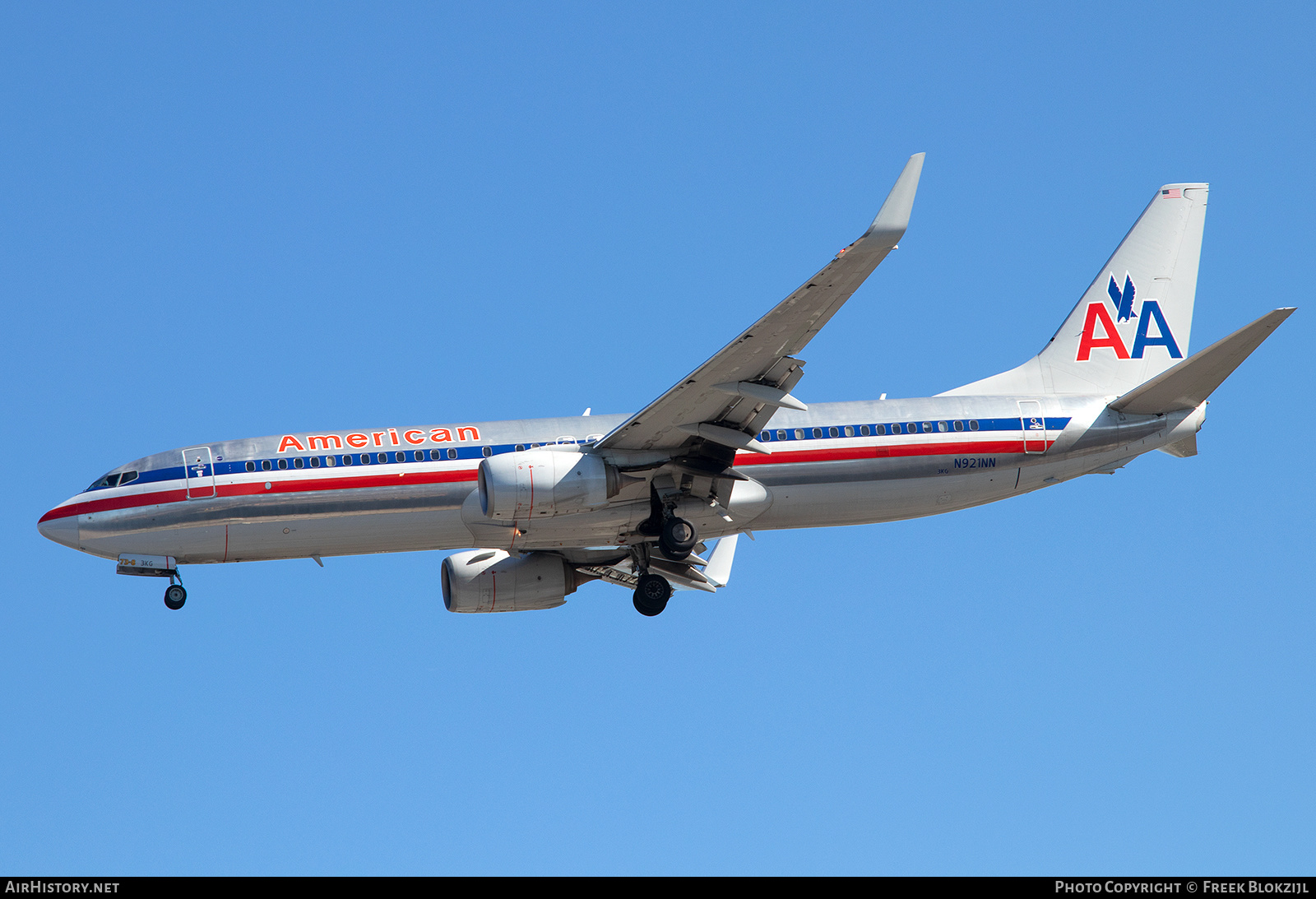 Aircraft Photo of N921NN | Boeing 737-823 | American Airlines | AirHistory.net #649427