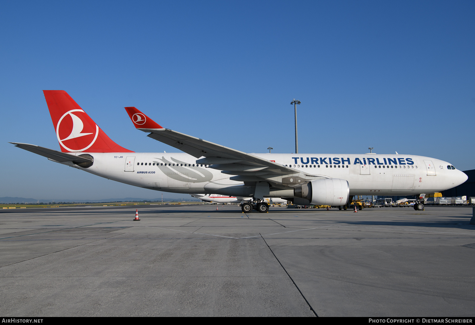 Aircraft Photo of TC-JIS | Airbus A330-223 | Turkish Airlines | AirHistory.net #649465