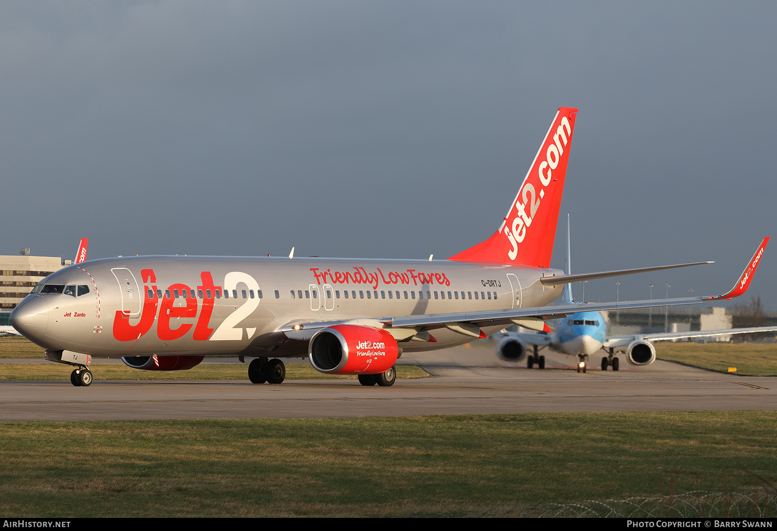 Aircraft Photo of G-DRTJ | Boeing 737-86N | Jet2 | AirHistory.net #649612