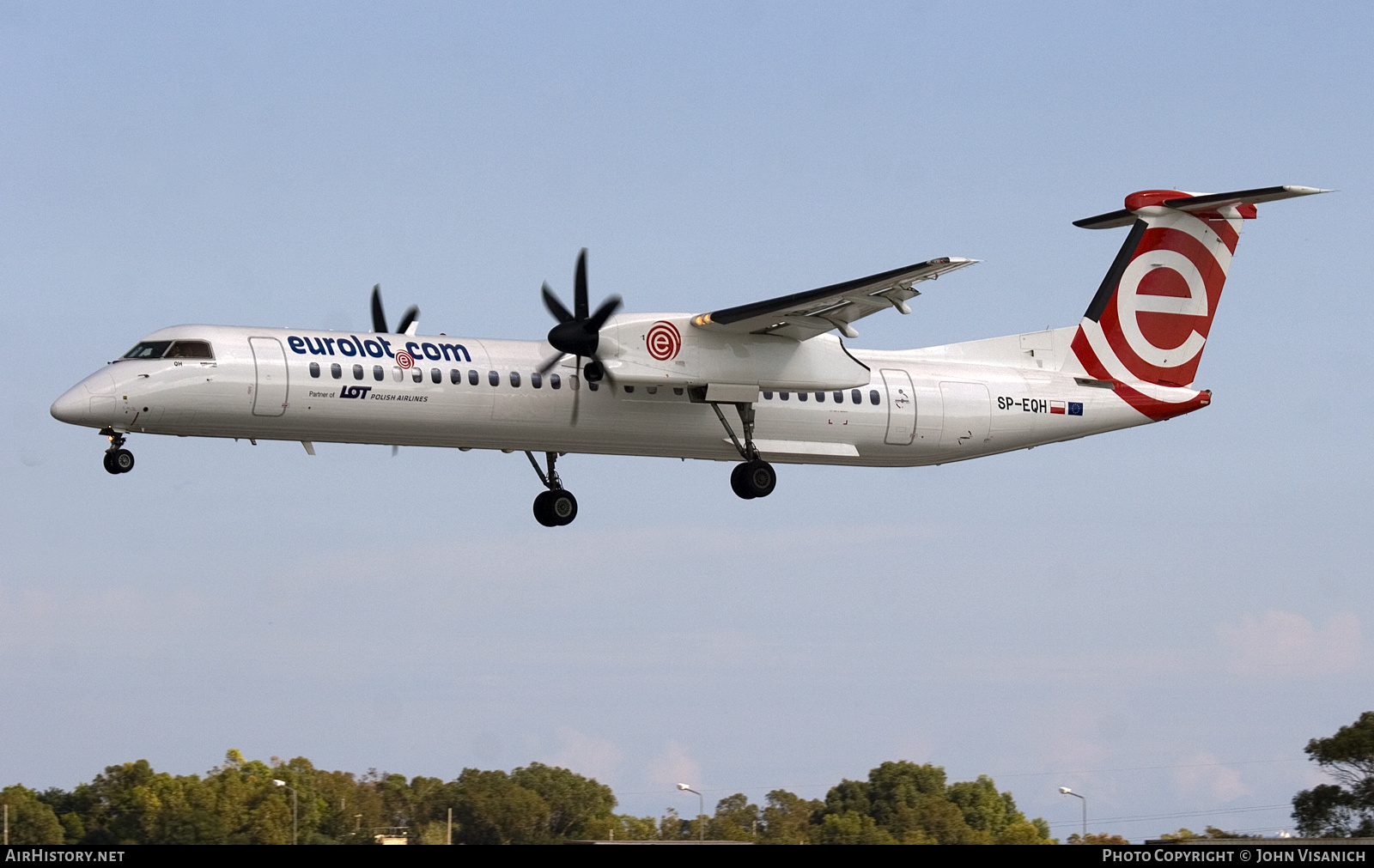 Aircraft Photo of SP-EQH | Bombardier DHC-8-402 Dash 8 | EuroLOT | AirHistory.net #649668