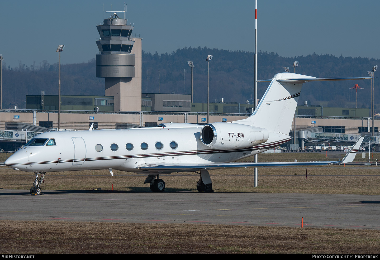 Aircraft Photo of T7-BSA | Gulfstream Aerospace G-IV-X Gulfstream G450 | AirHistory.net #649677