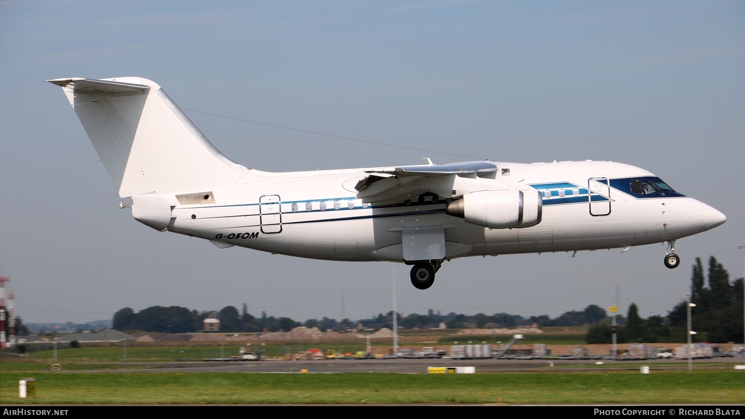 Aircraft Photo of G-OFOM | British Aerospace BAe-146-100 | AirHistory.net #649731