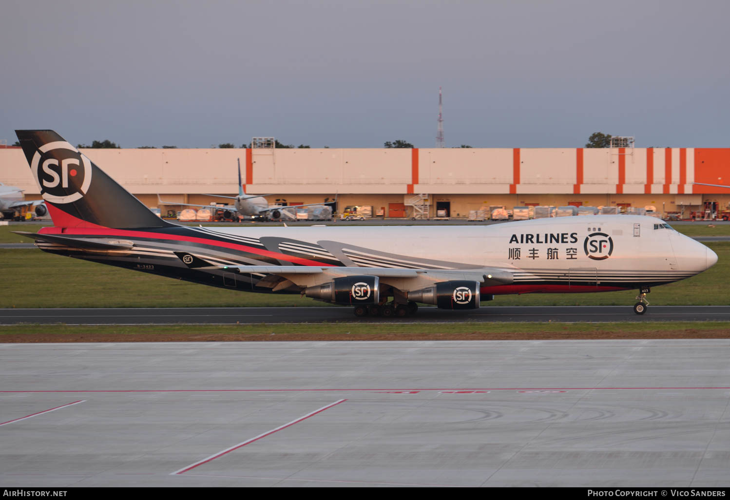 Aircraft Photo of B-2423 | Boeing 747-4EVF/ER/SCD | SF Airlines | AirHistory.net #649832