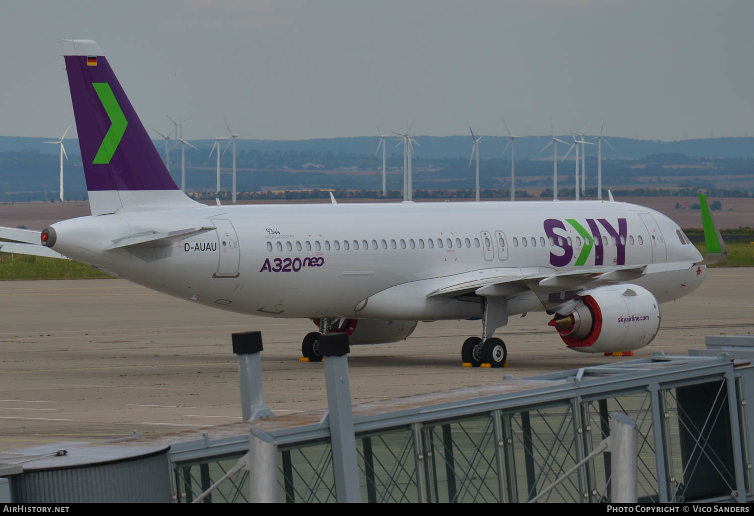 Aircraft Photo of D-AUAU | Airbus A320-251N | Sky Airline | AirHistory.net #649833