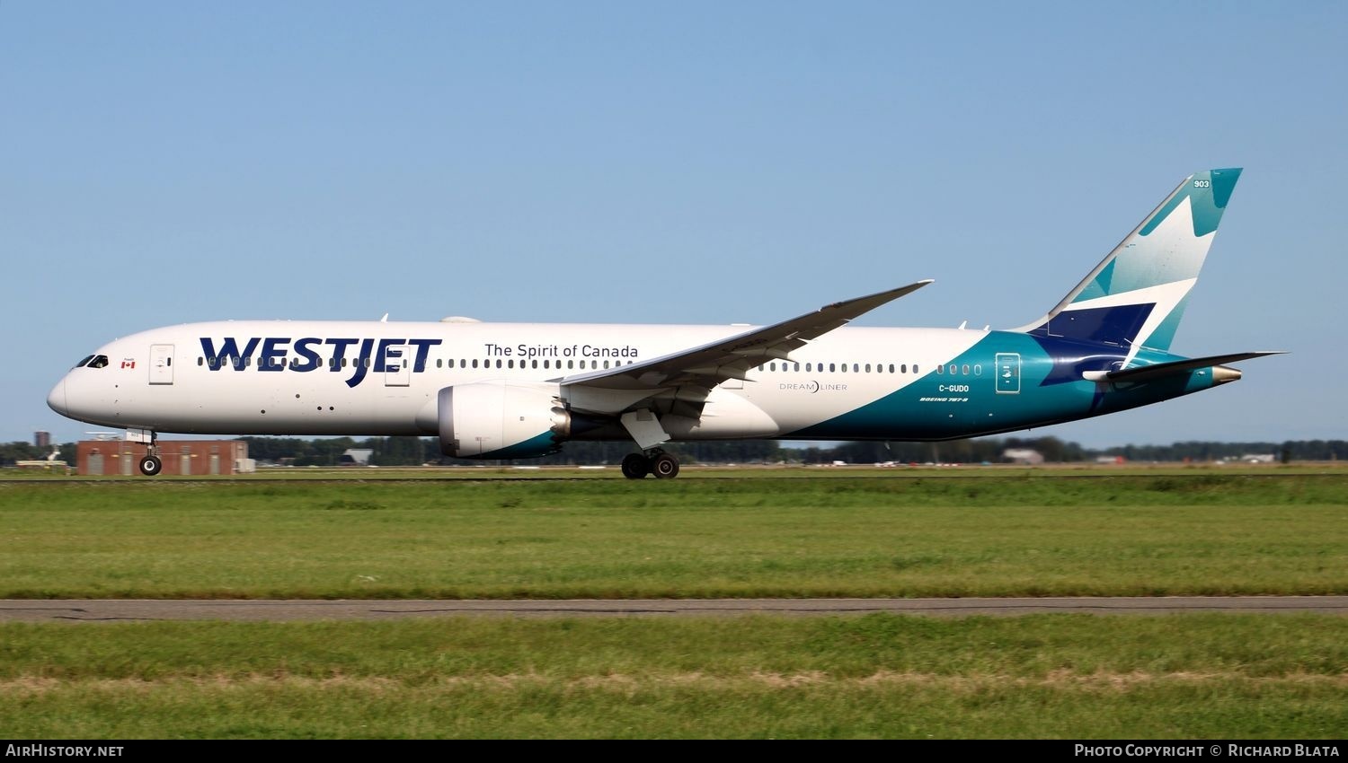Aircraft Photo of C-GUDO | Boeing 787-9 Dreamliner | WestJet | AirHistory.net #649836