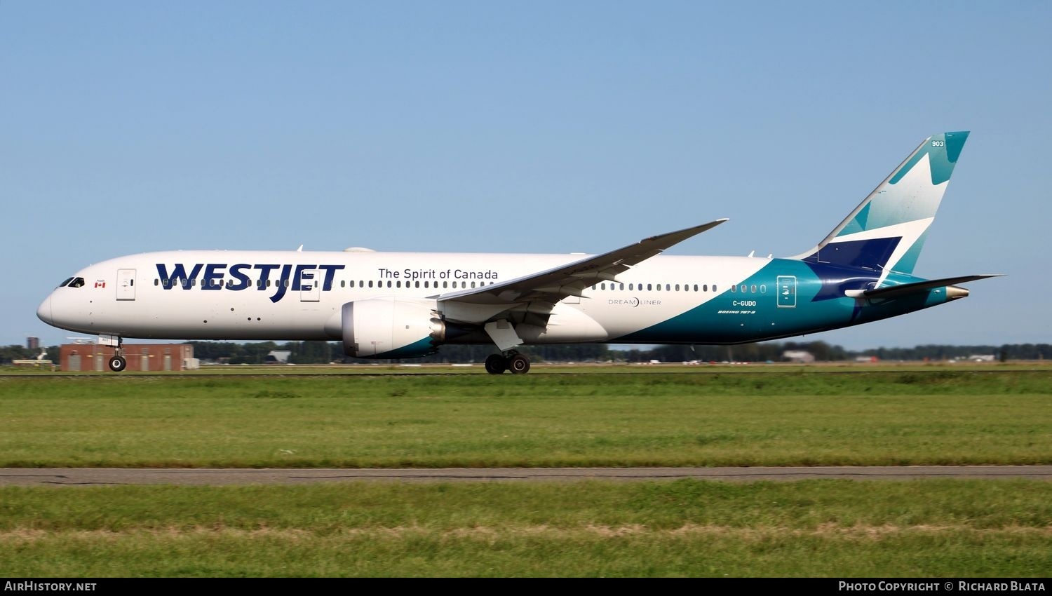 Aircraft Photo of C-GUDO | Boeing 787-9 Dreamliner | WestJet | AirHistory.net #649836