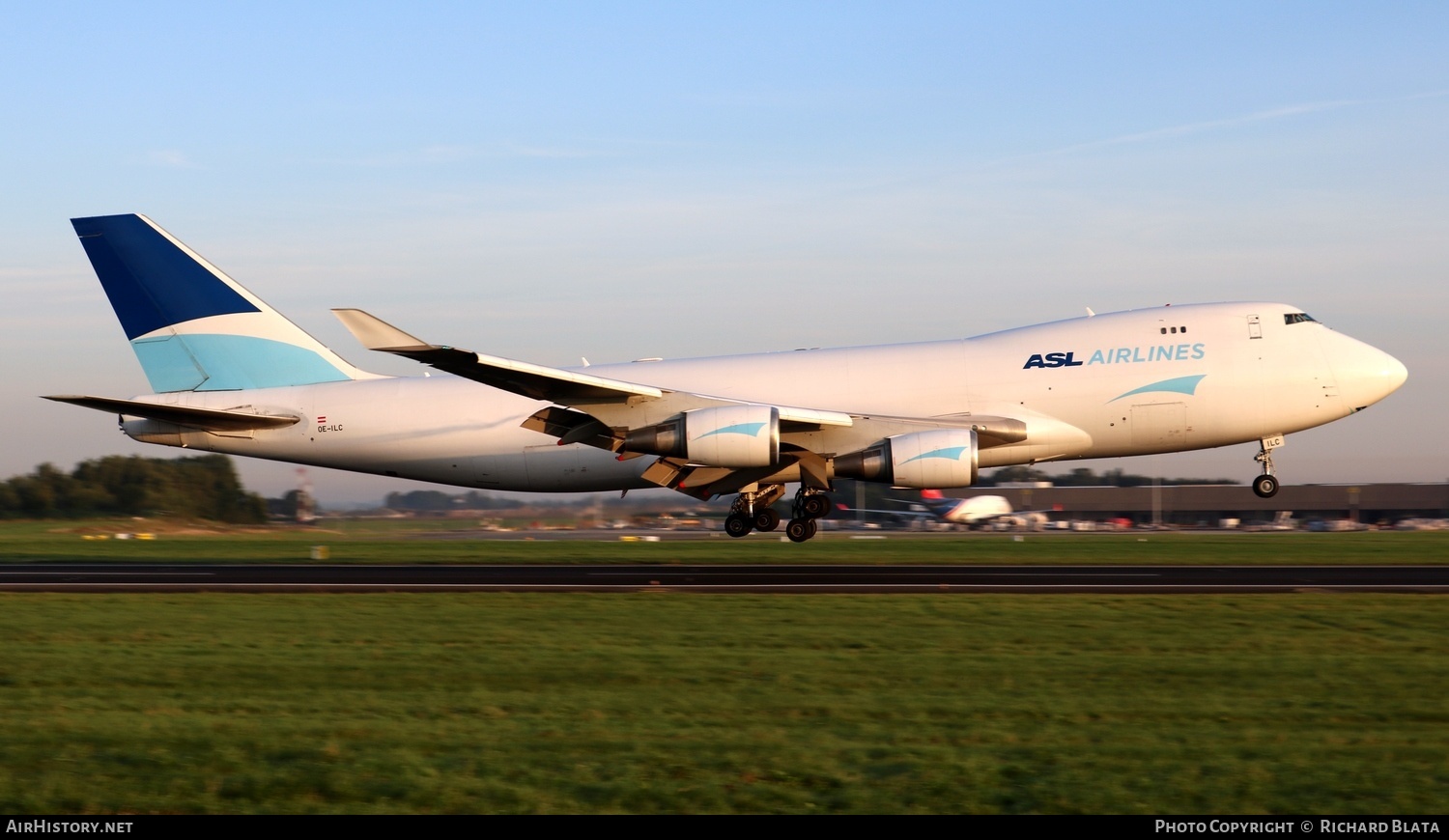 Aircraft Photo of OE-ILC | Boeing 747-409F/SCD | ASL Airlines | AirHistory.net #649849