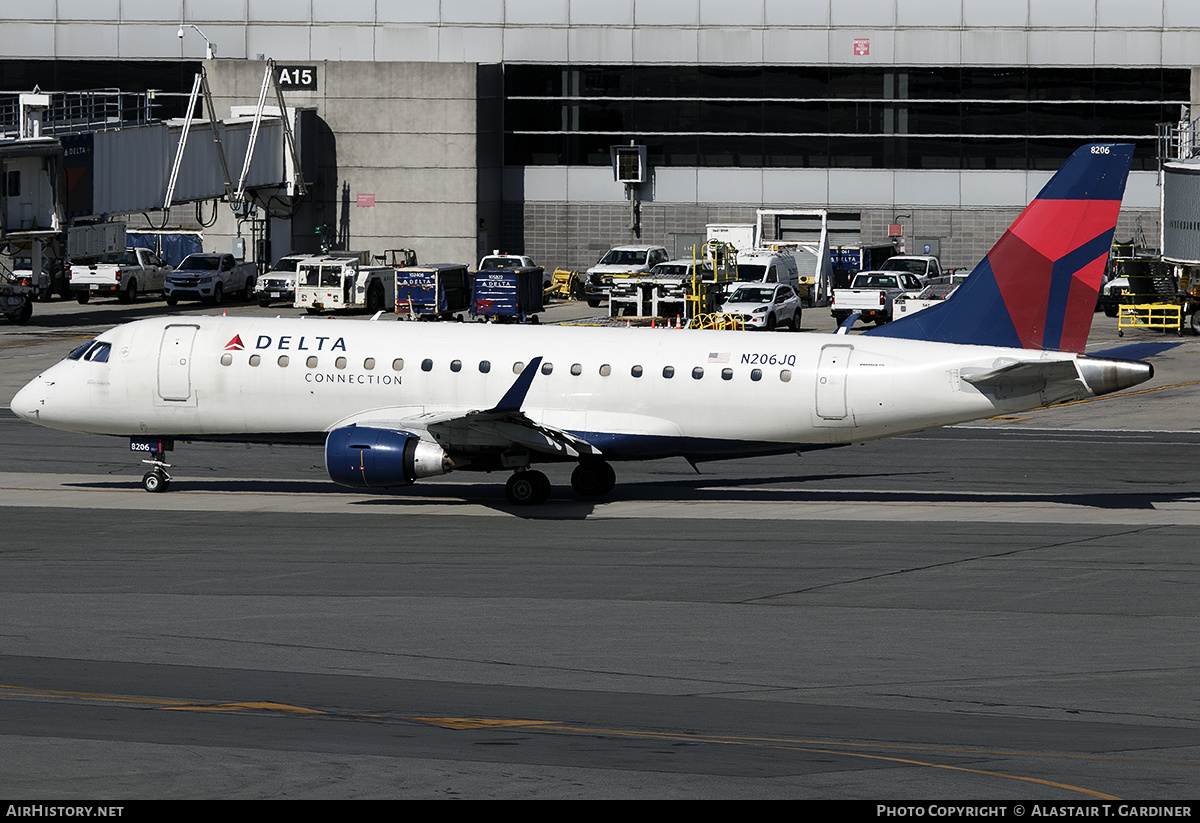 Aircraft Photo of N206JQ | Embraer 175LR (ERJ-170-200LR) | Delta Connection | AirHistory.net #649953