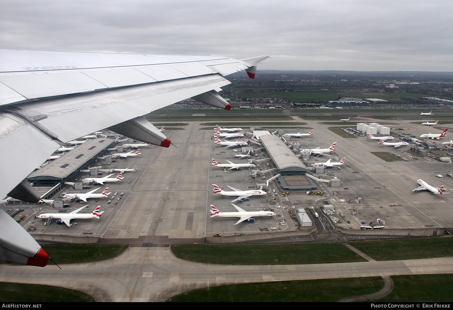 Airport photo of London - Heathrow (EGLL / LHR) in England, United Kingdom | AirHistory.net #649998