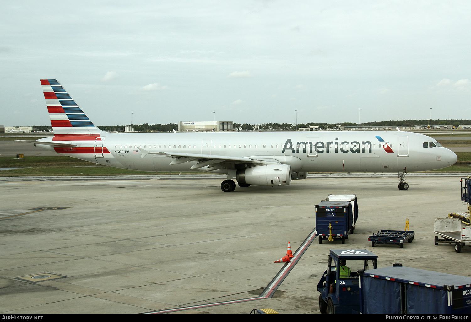 Aircraft Photo of N580UW | Airbus A321-231 | American Airlines | AirHistory.net #650067