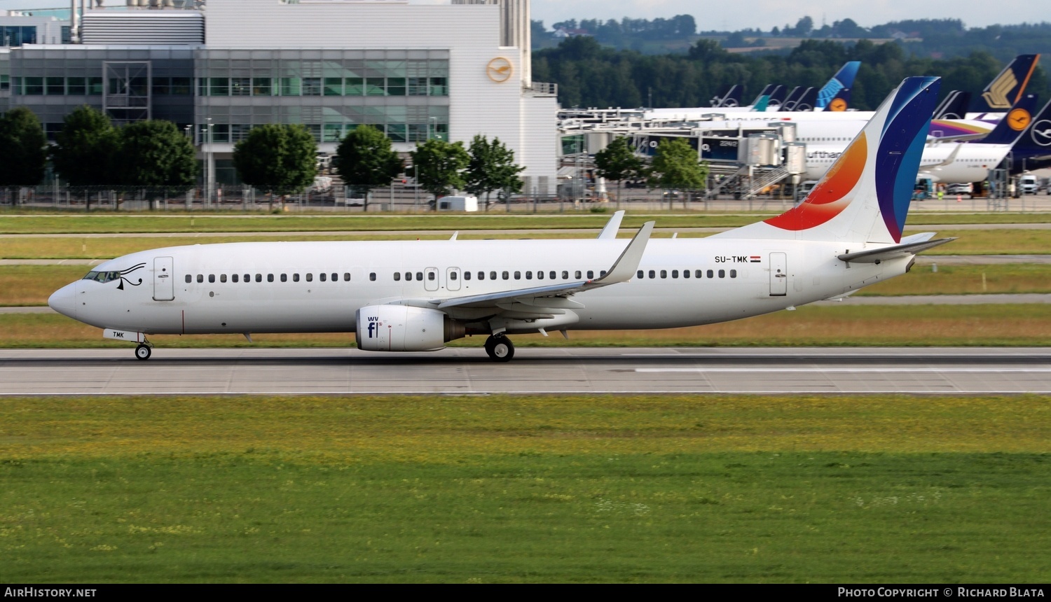 Aircraft Photo of SU-TMK | Boeing 737-82R | FlyEgypt | AirHistory.net #650105