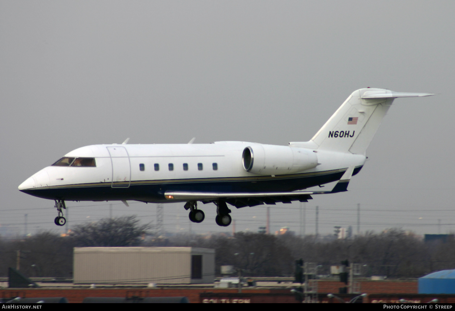 Aircraft Photo of N60HJ | Canadair Challenger 600S (CL-600-1A11) | AirHistory.net #650144