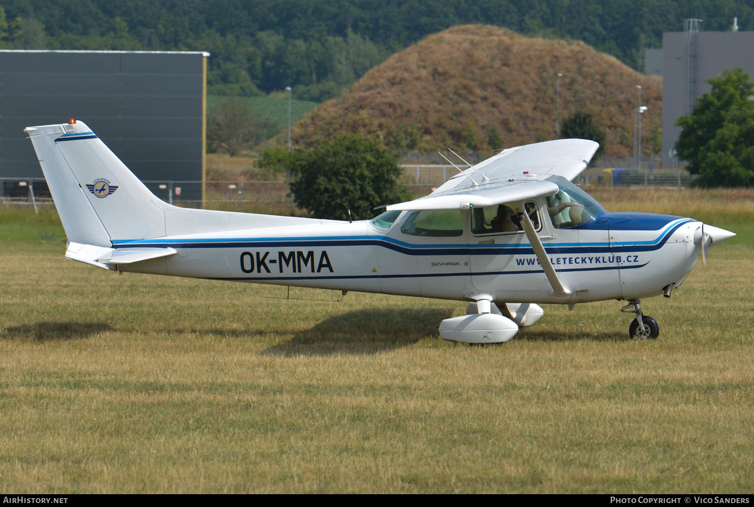 Aircraft Photo of OK-MMA | Cessna 172P Skyhawk | Czech Aviation | AirHistory.net #650502