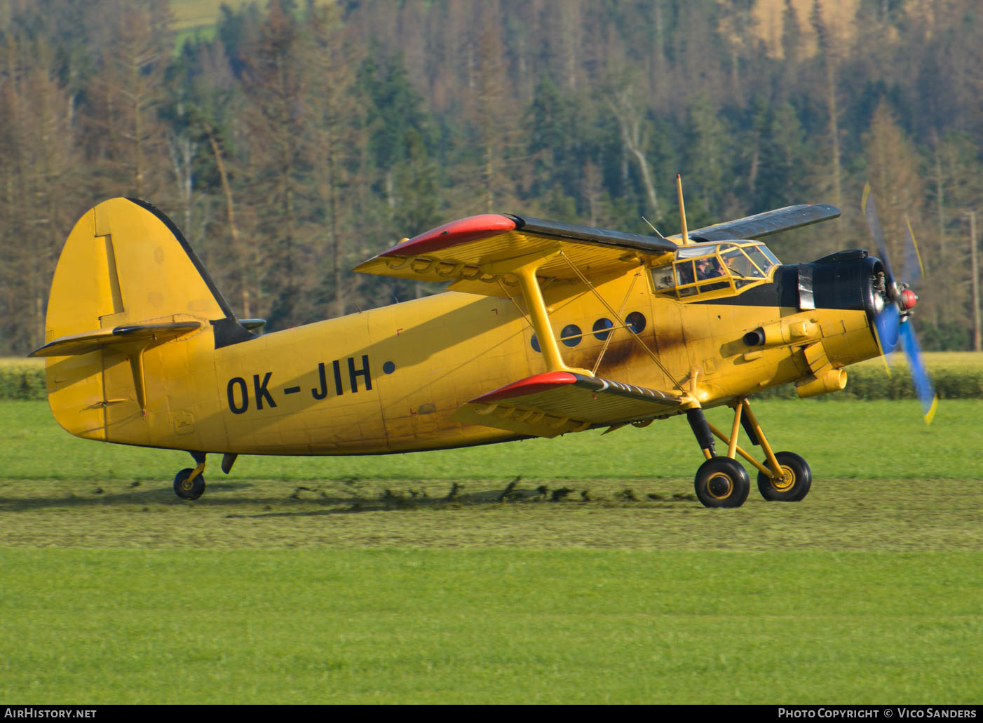 Aircraft Photo of OK-JIH | Antonov An-2R | AirHistory.net #650517