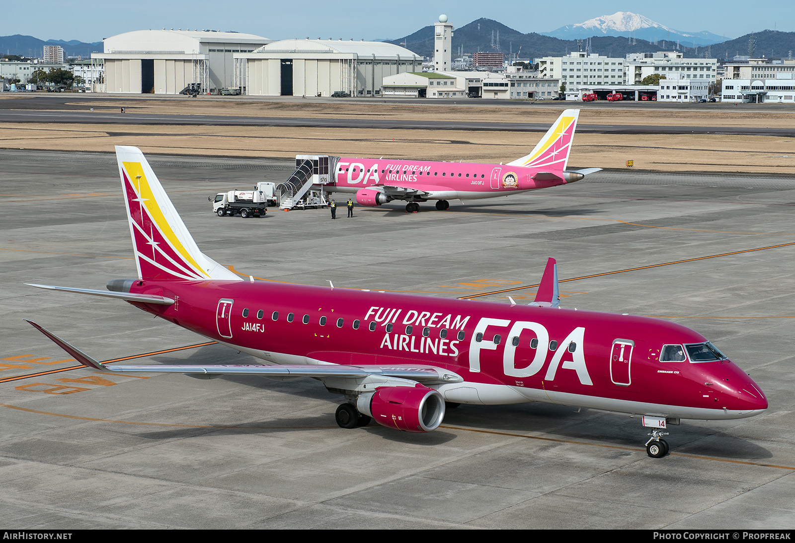 Aircraft Photo of JA14FJ | Embraer 175STD (ERJ-170-200STD) | FDA - Fuji Dream Airlines | AirHistory.net #650572