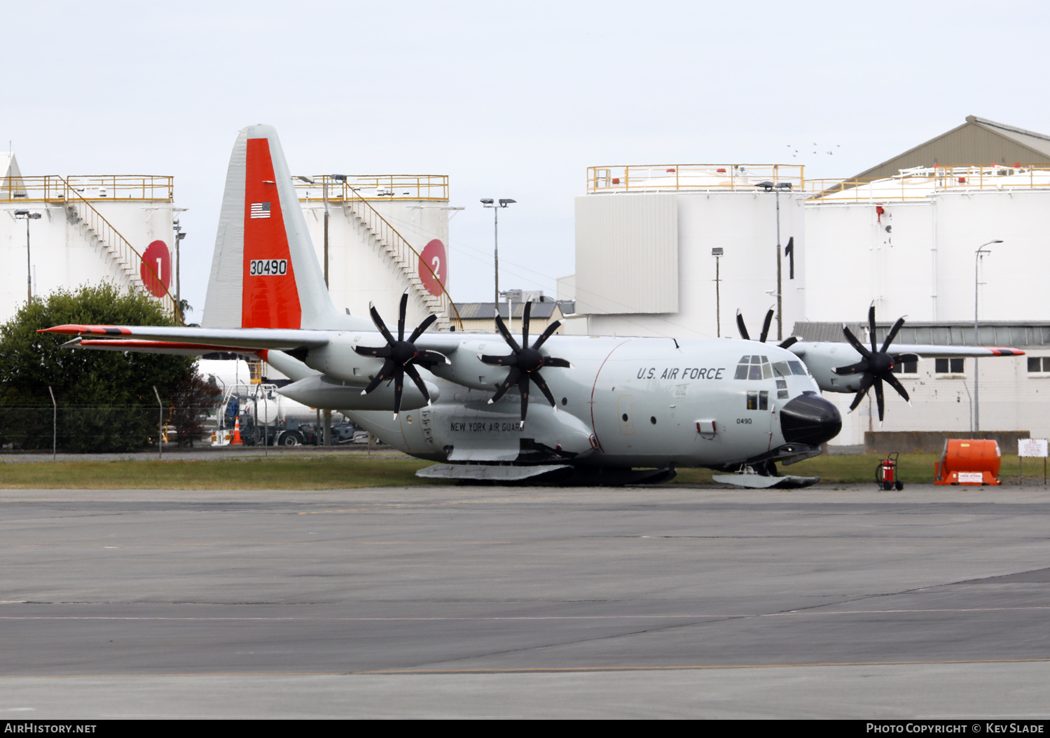 Aircraft Photo of 83-0490 / 30490 | Lockheed LC-130H Hercules (L-382) | USA - Air Force | AirHistory.net #650665