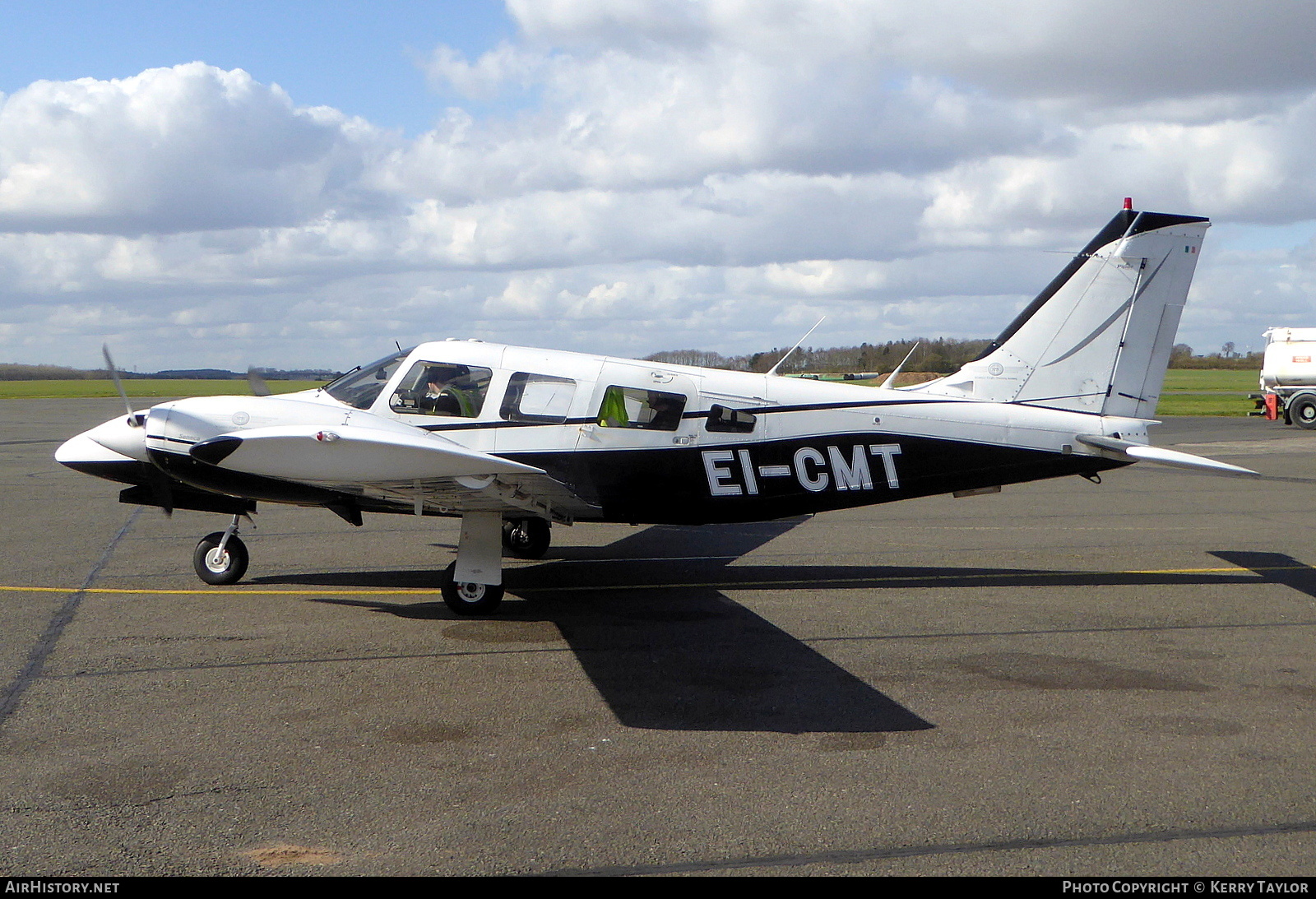 Aircraft Photo of EI-CMT | Piper PA-34-200T Seneca II | AirHistory.net #650676