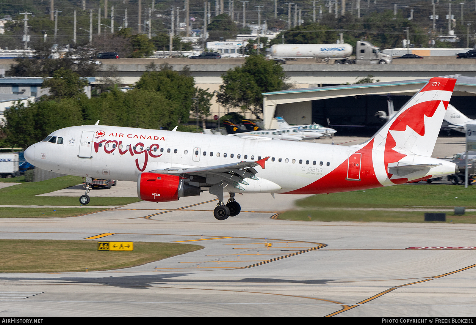 Aircraft Photo of C-GBHR | Airbus A319-114 | Air Canada Rouge | AirHistory.net #650685