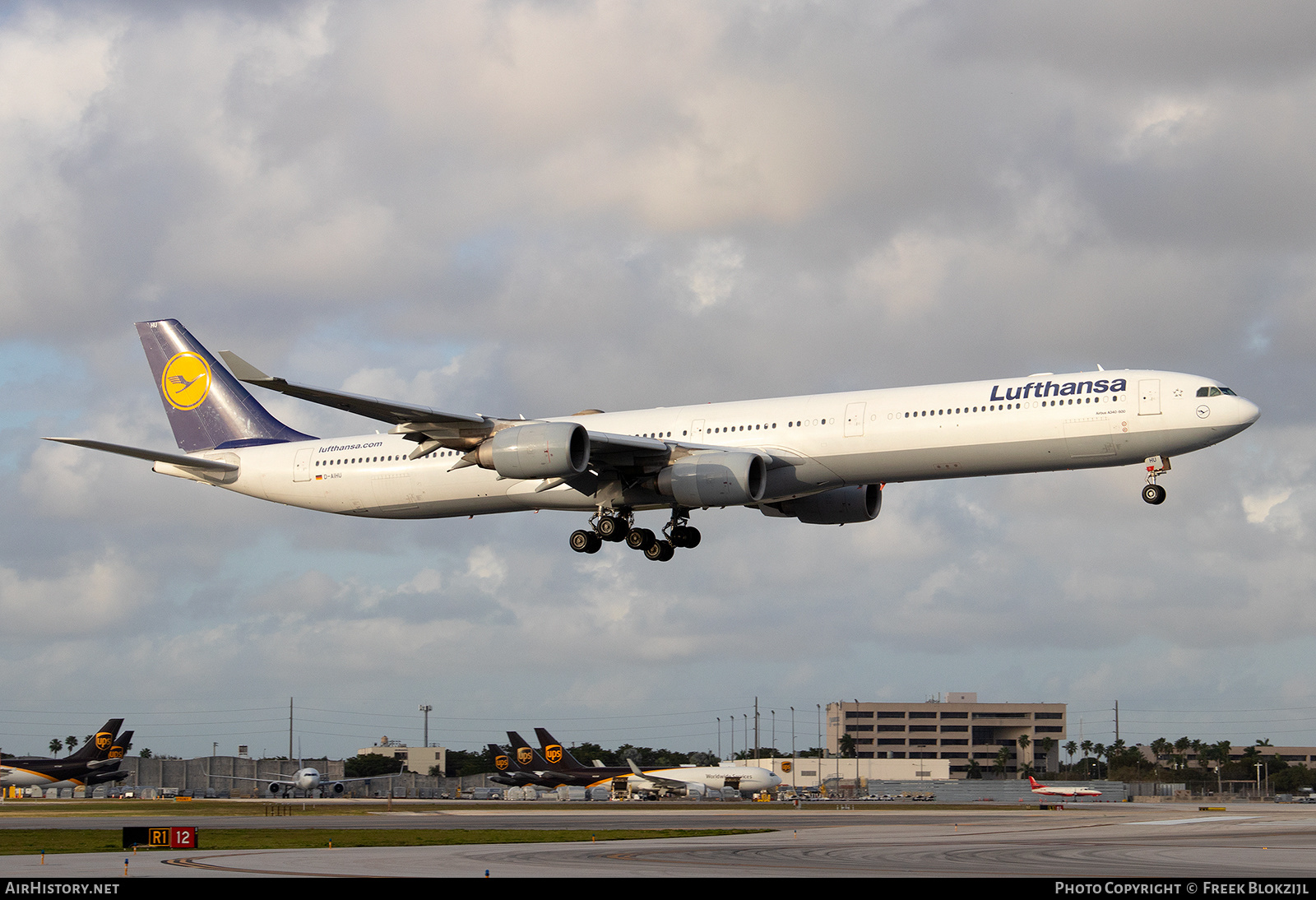 Aircraft Photo of D-AIHU | Airbus A340-642 | Lufthansa | AirHistory.net #650802