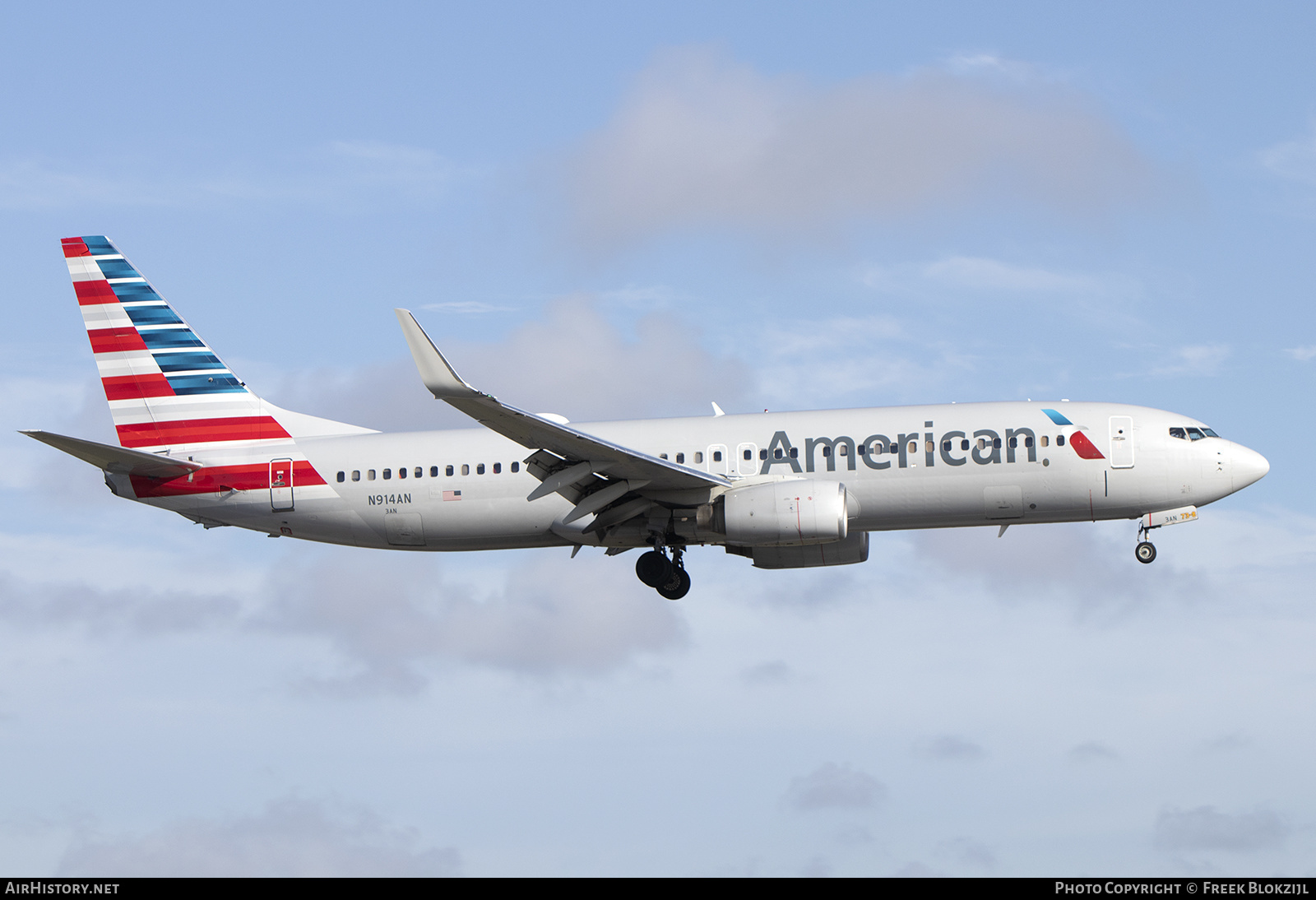 Aircraft Photo of N914AN | Boeing 737-823 | American Airlines | AirHistory.net #650834