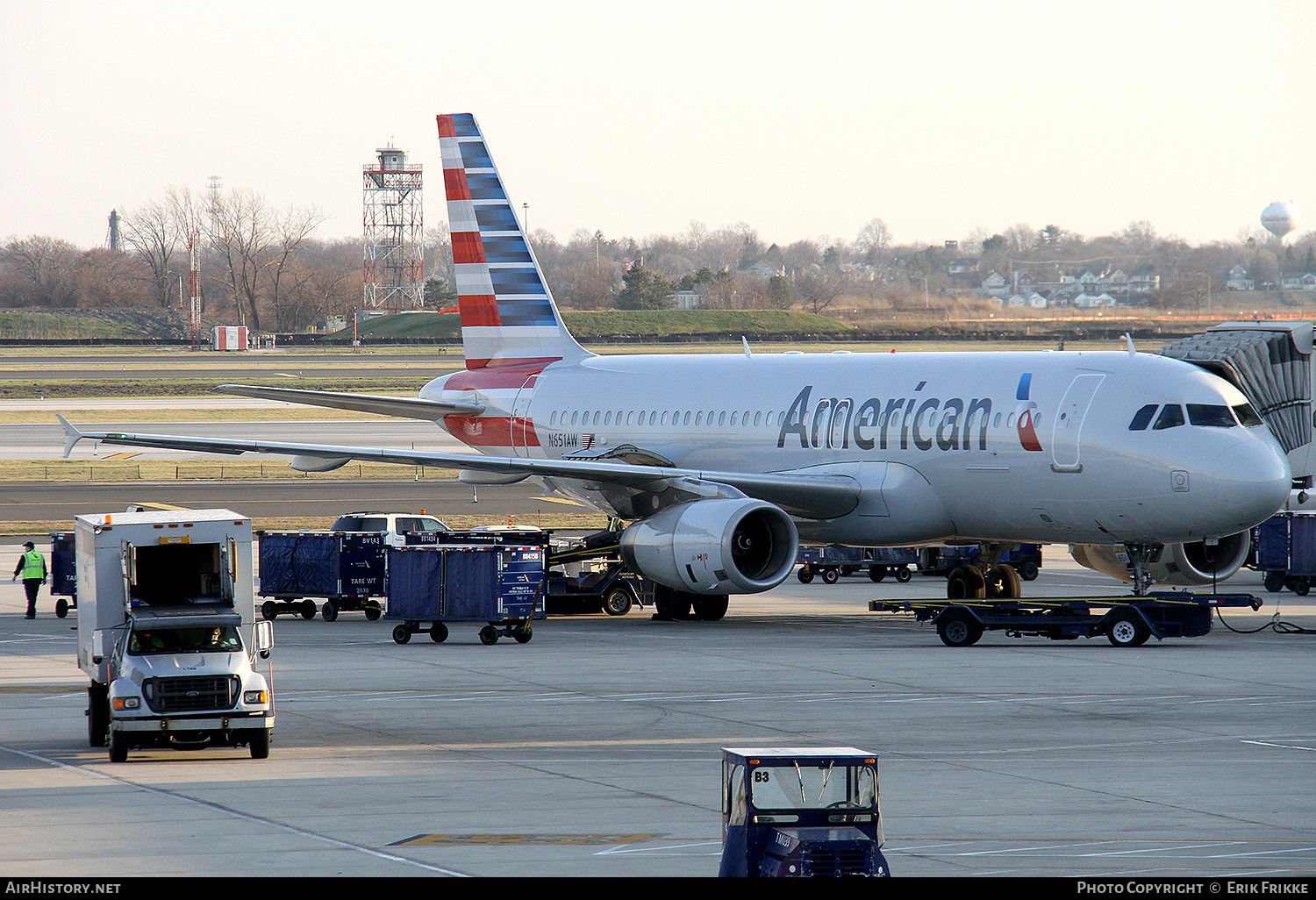 Aircraft Photo of N651AW | Airbus A320-232 | American Airlines | AirHistory.net #650850