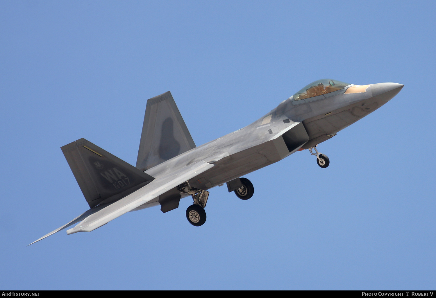 Aircraft Photo of 00-4017 / AF00-017 | Lockheed Martin F-22A Raptor | USA - Air Force | AirHistory.net #650902