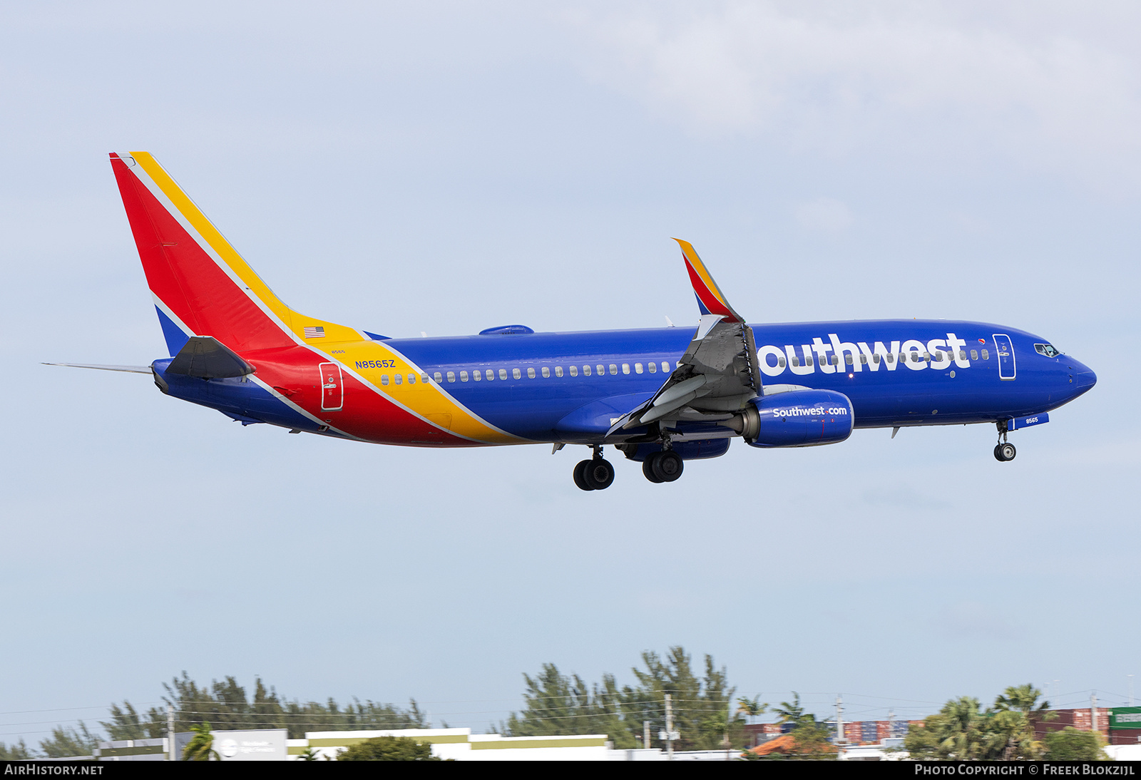 Aircraft Photo of N8565Z | Boeing 737-800 | Southwest Airlines | AirHistory.net #651026