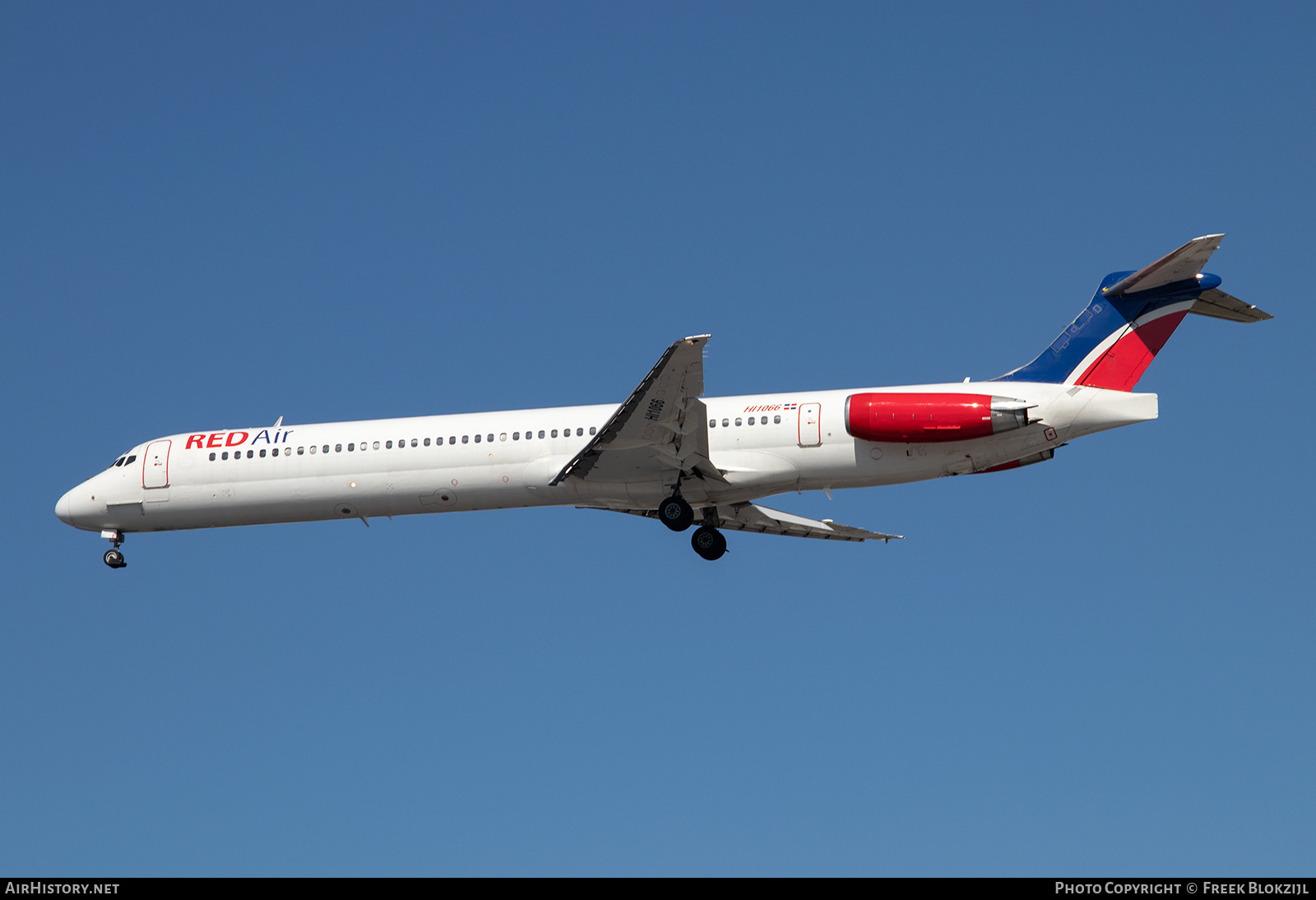 Aircraft Photo of HI1066 | McDonnell Douglas MD-82 (DC-9-82) | Red Air | AirHistory.net #651067