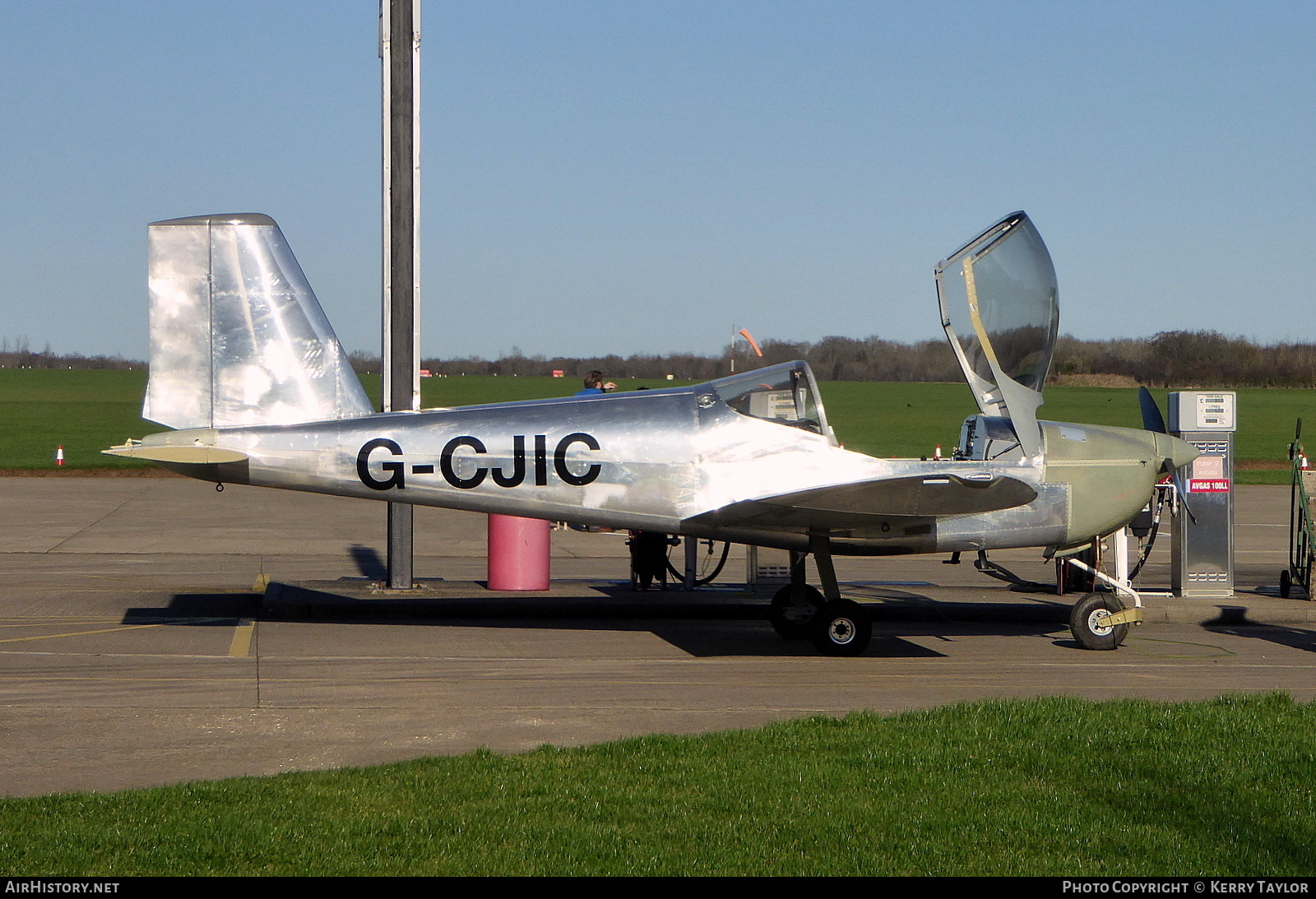 Aircraft Photo of G-CJIC | Van's RV-12 | AirHistory.net #651079