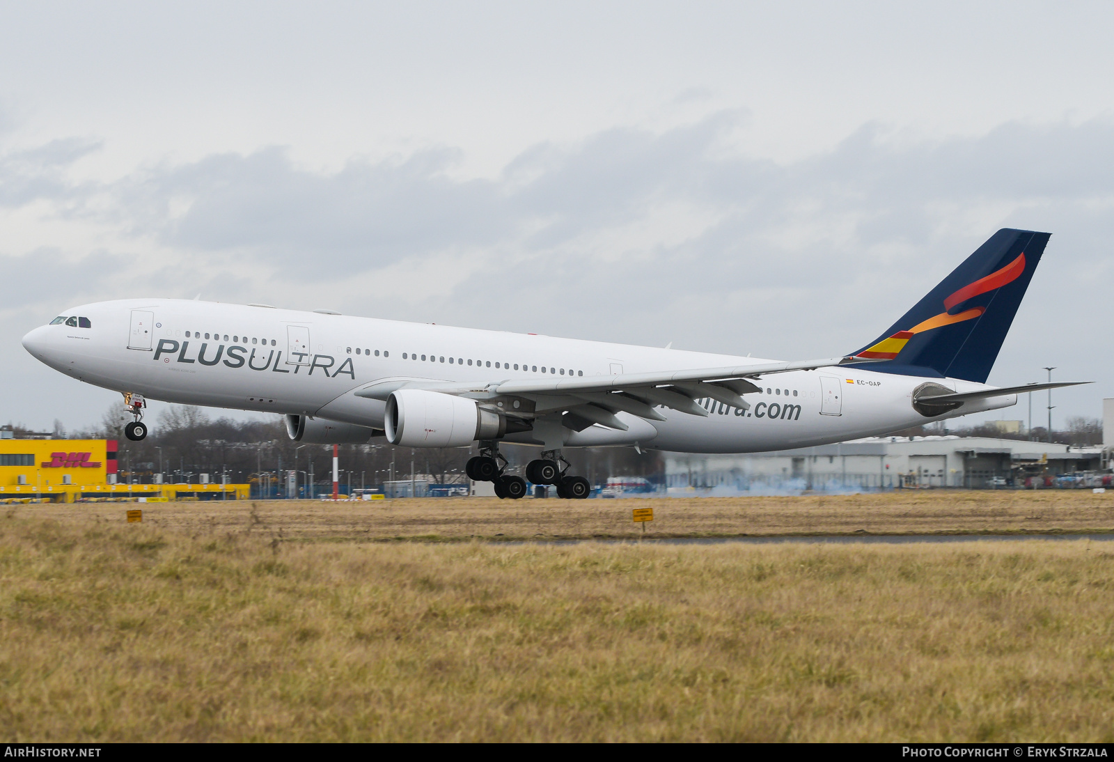 Aircraft Photo of EC-OAP | Airbus A330-202 | Plus Ultra Líneas Aéreas | AirHistory.net #651090