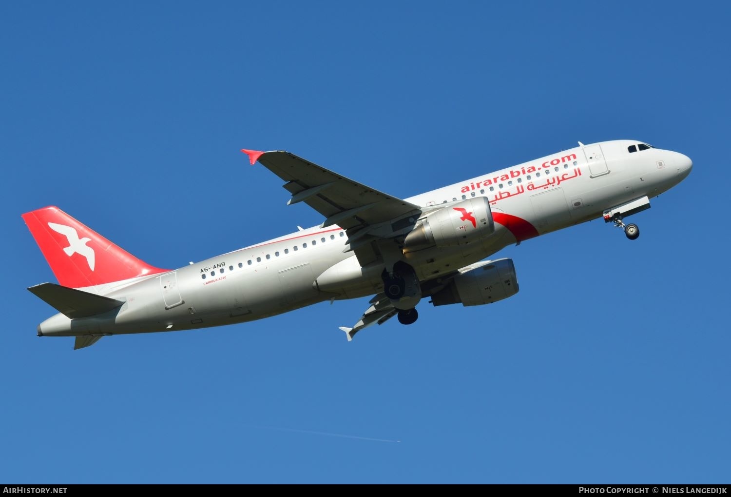 Aircraft Photo of A6-ANB | Airbus A320-214 | Air Arabia | AirHistory.net #651216