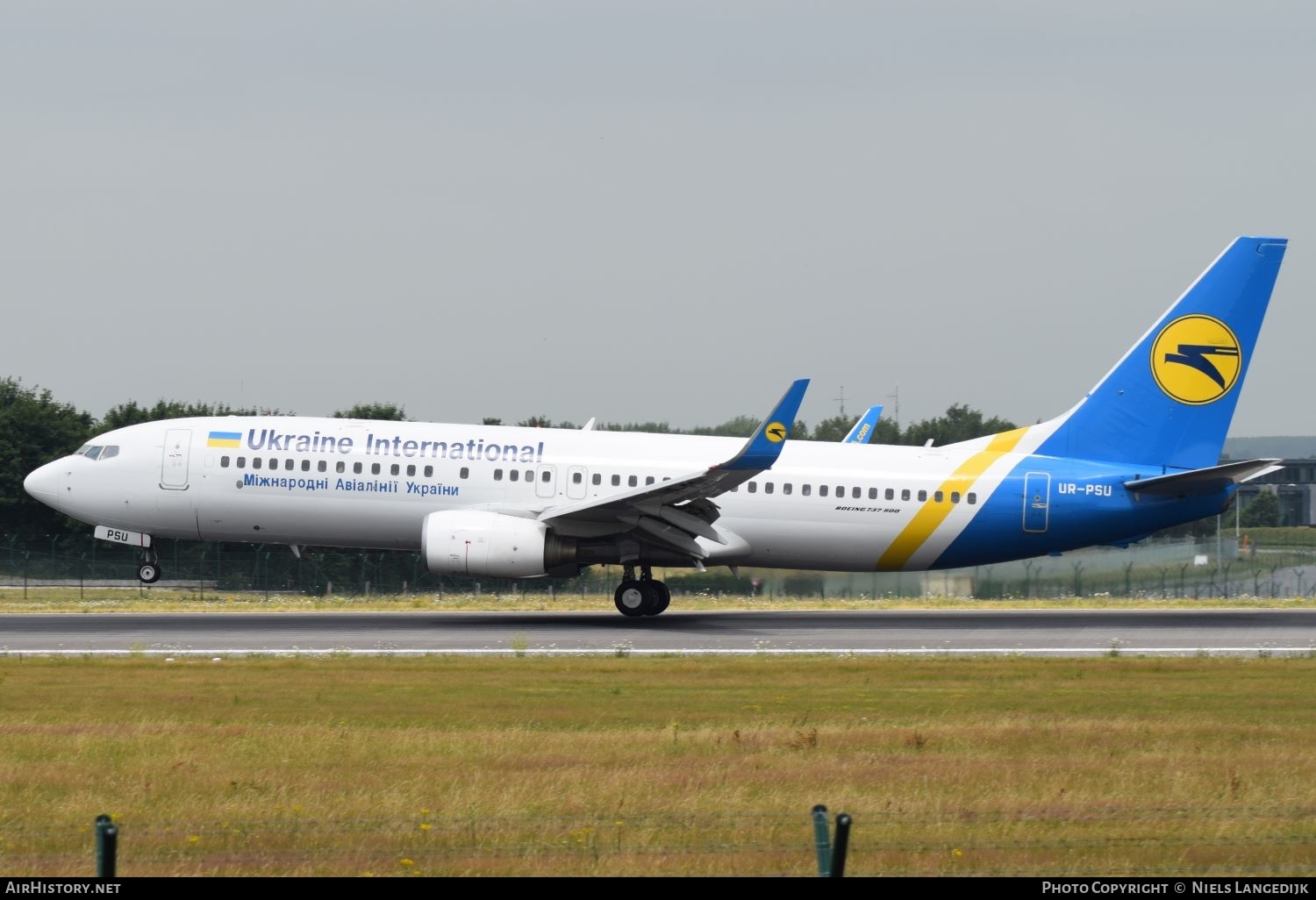 Aircraft Photo of UR-PSU | Boeing 737-8AS | Ukraine International Airlines | AirHistory.net #651251