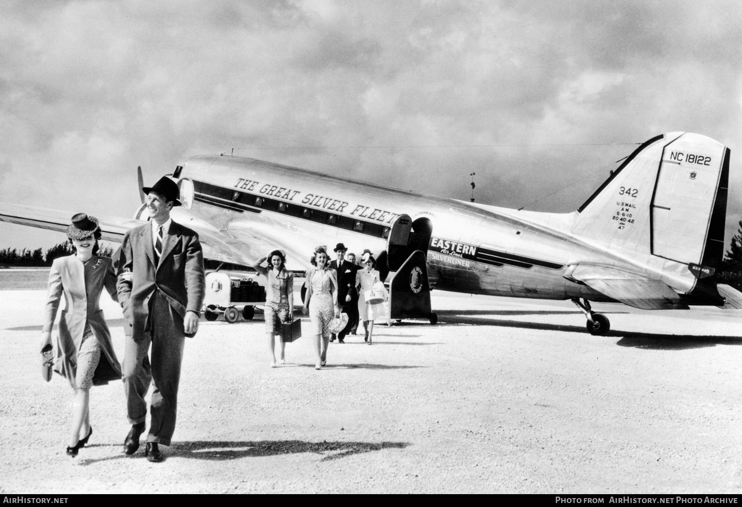 Aircraft Photo of NC18122 | Douglas DC-3-201 | Eastern Air Lines | AirHistory.net #651364