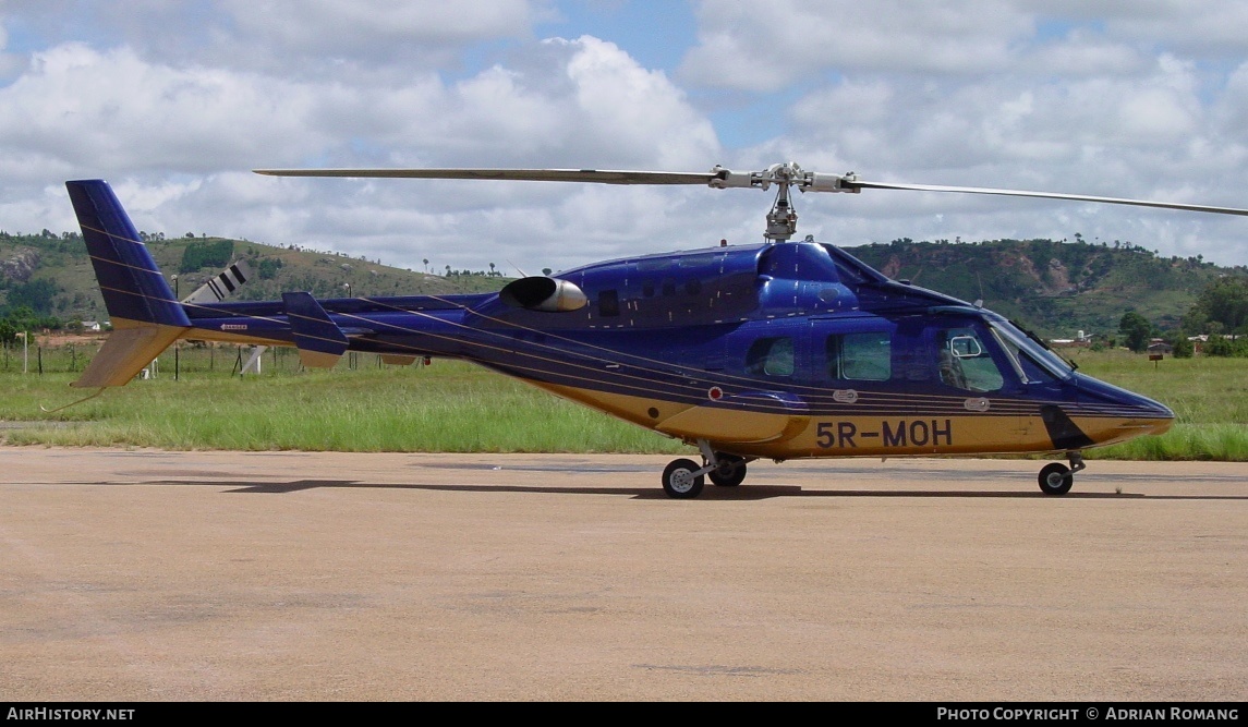 Aircraft Photo of 5R-MOH | Bell 222A | Madagascar - Air Force | AirHistory.net #651374