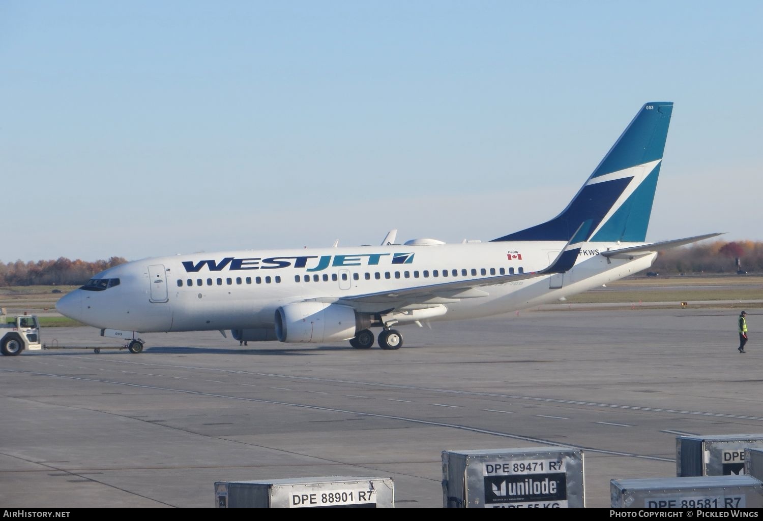 Aircraft Photo of C-FKWS | Boeing 737-76N | WestJet | AirHistory.net #651421