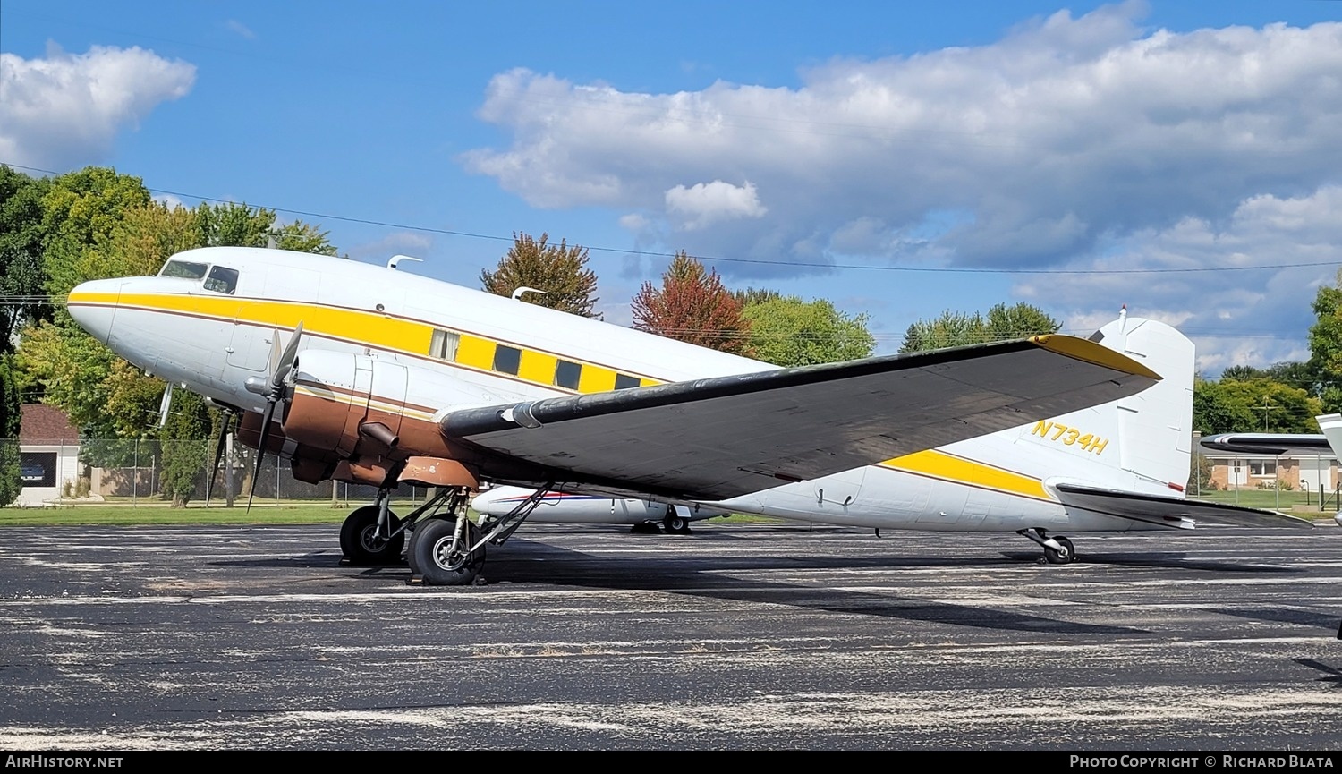 Aircraft Photo of N734H | Douglas DC-3(C) | AirHistory.net #651461
