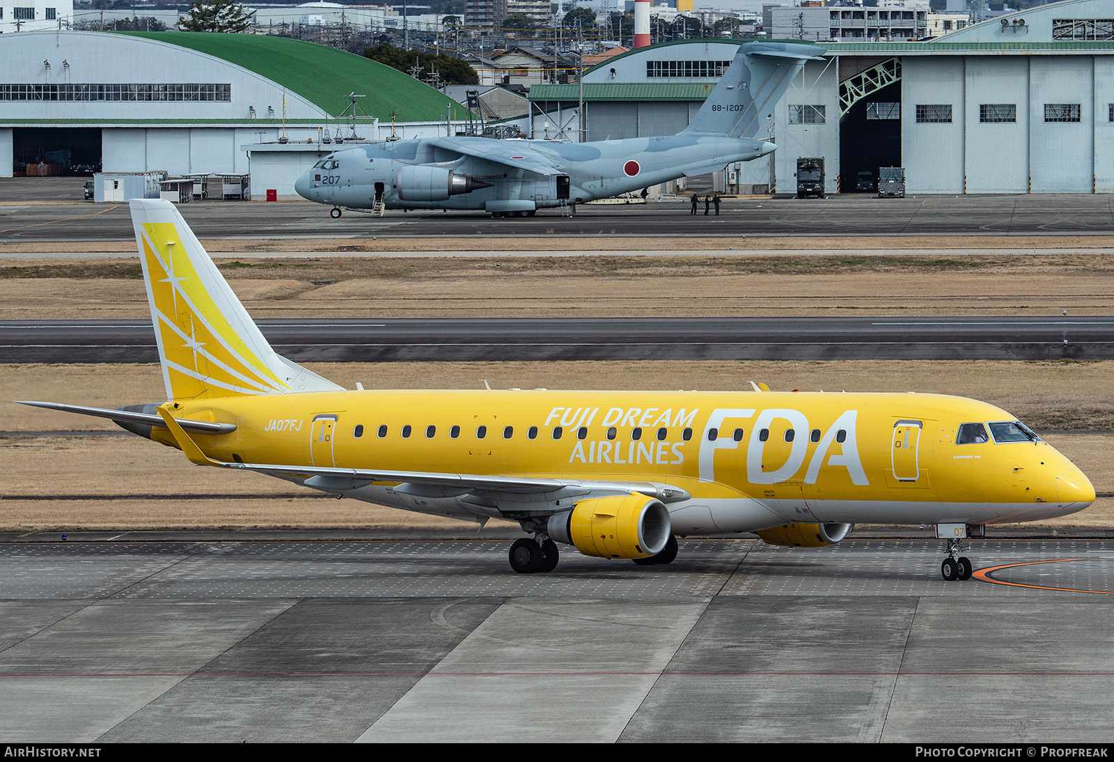 Aircraft Photo of JA07FJ | Embraer 175STD (ERJ-170-200STD) | FDA - Fuji Dream Airlines | AirHistory.net #651485