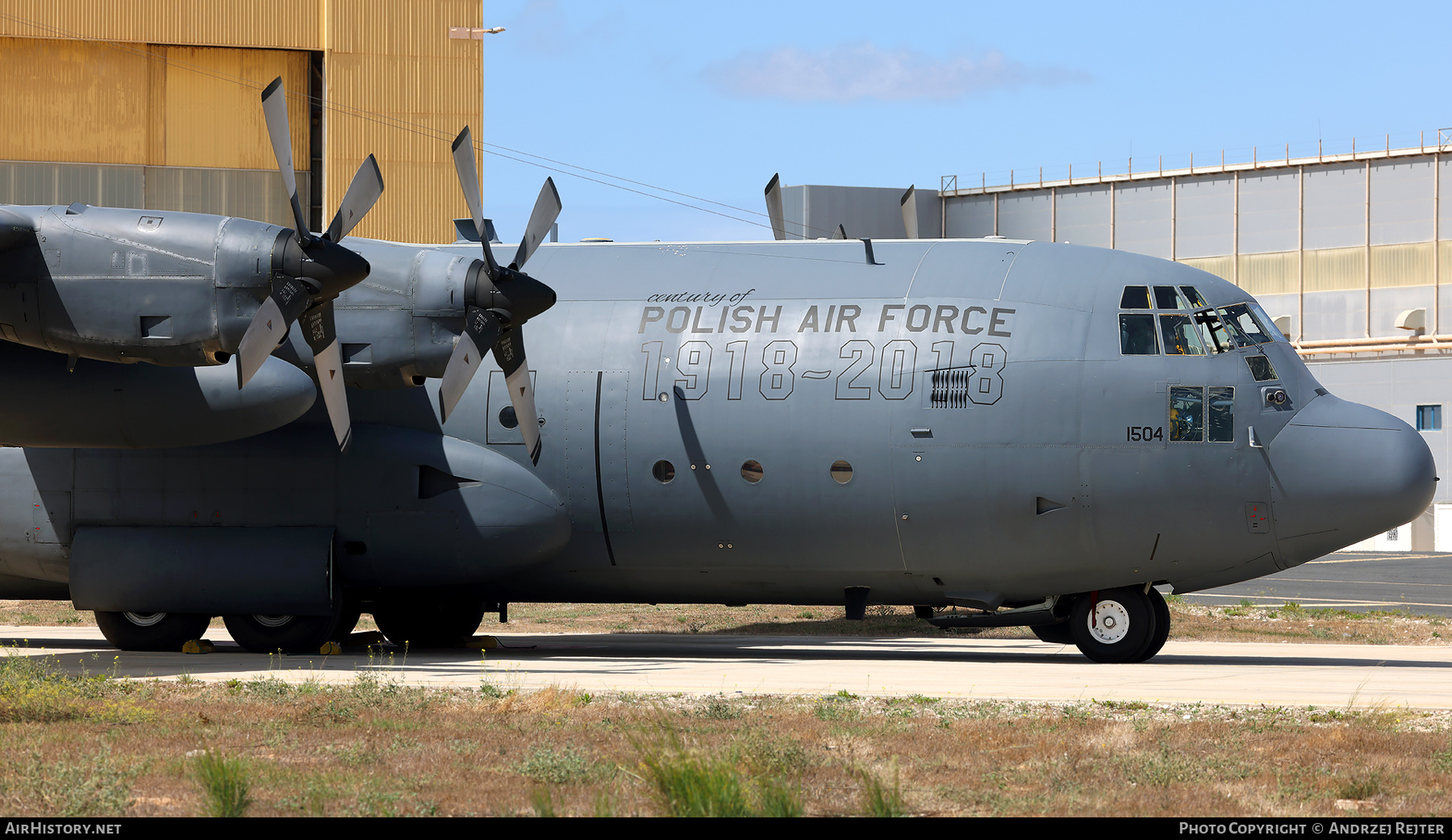 Aircraft Photo of 1504 | Lockheed C-130E Hercules (L-382) | Poland - Air Force | AirHistory.net #651557