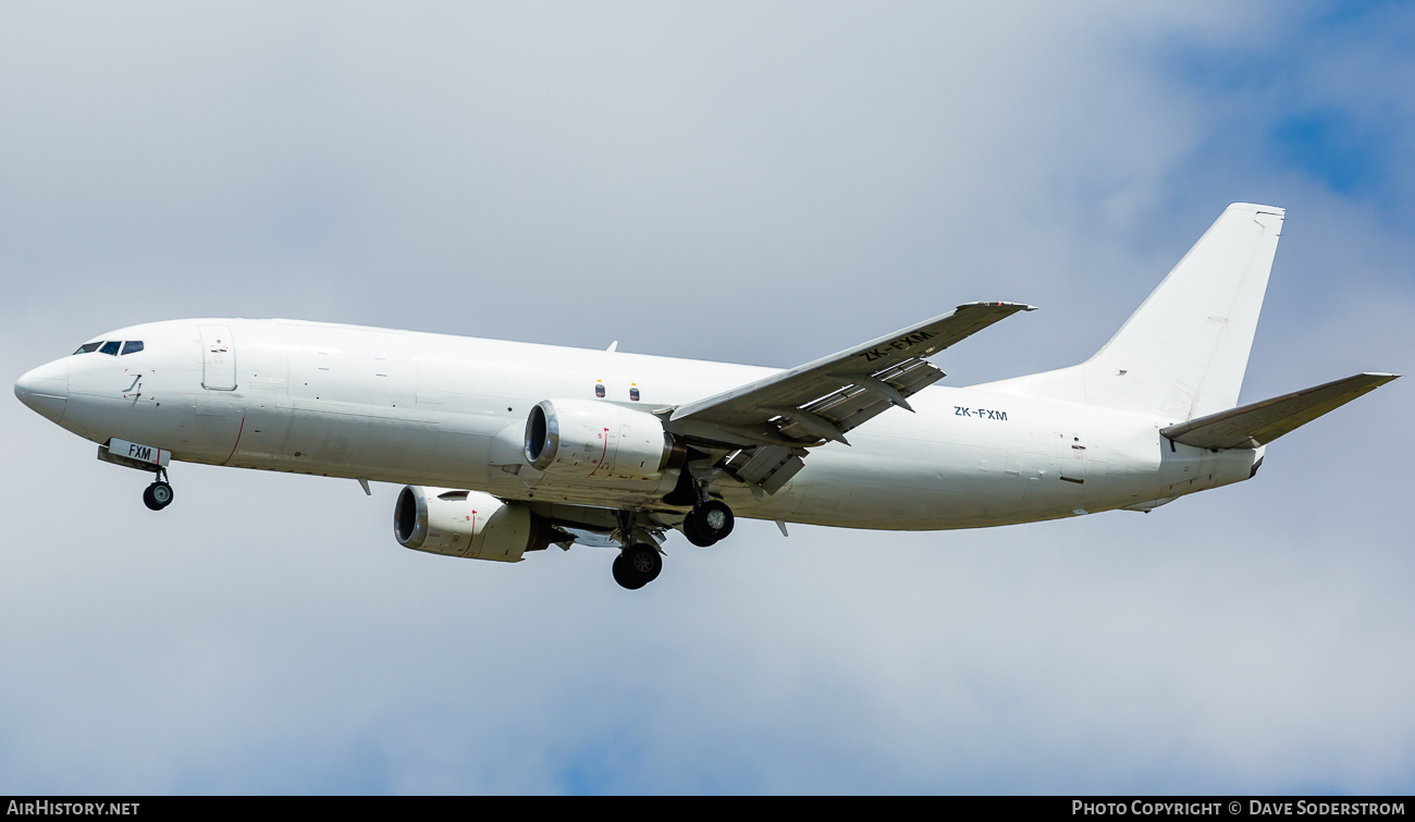 Aircraft Photo of ZK-FXM | Boeing 737-4Y0(SF) | AirHistory.net #651672