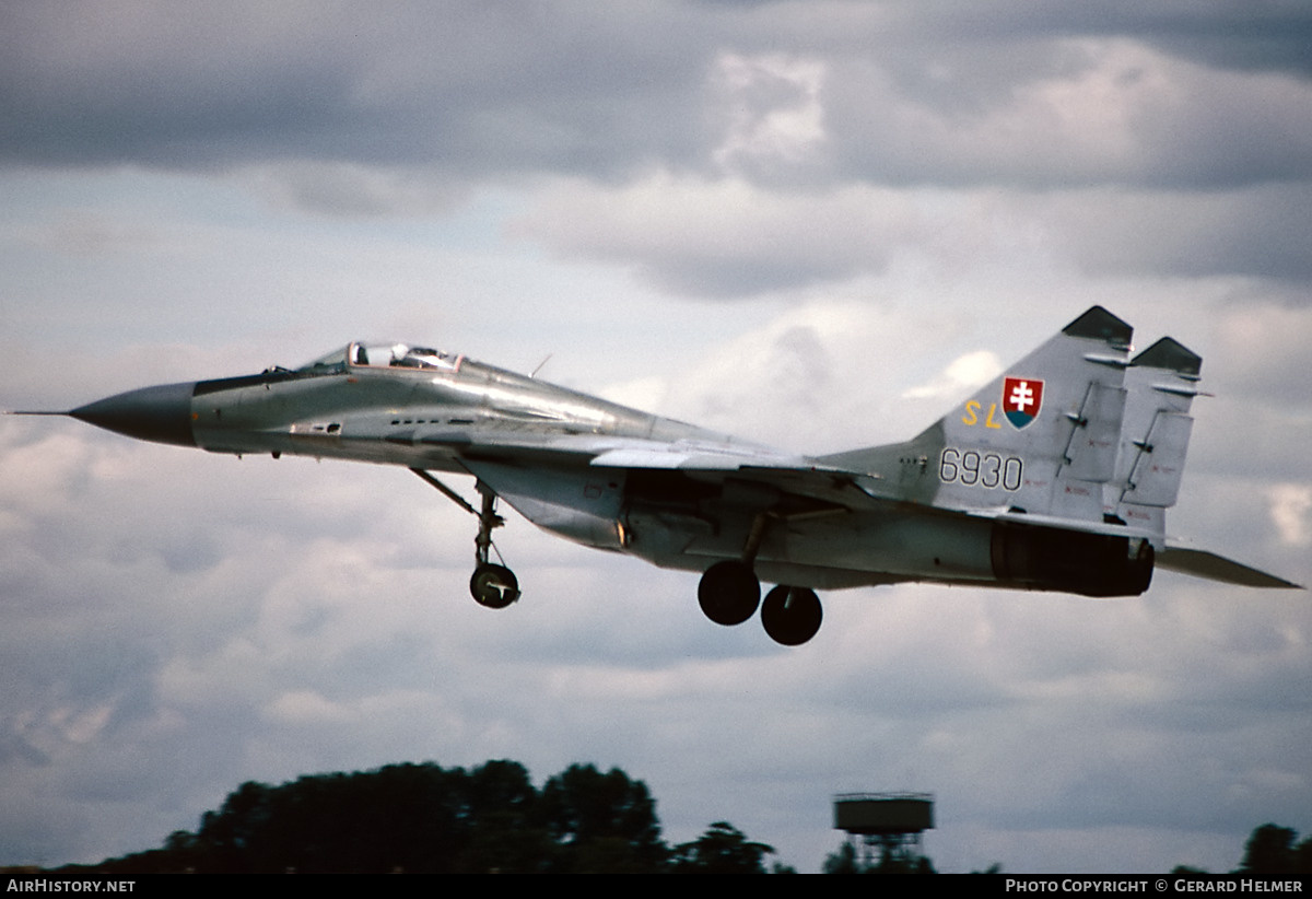 Aircraft Photo of 6930 | Mikoyan-Gurevich MiG-29A (9-12A) | Slovakia - Air Force | AirHistory.net #651692