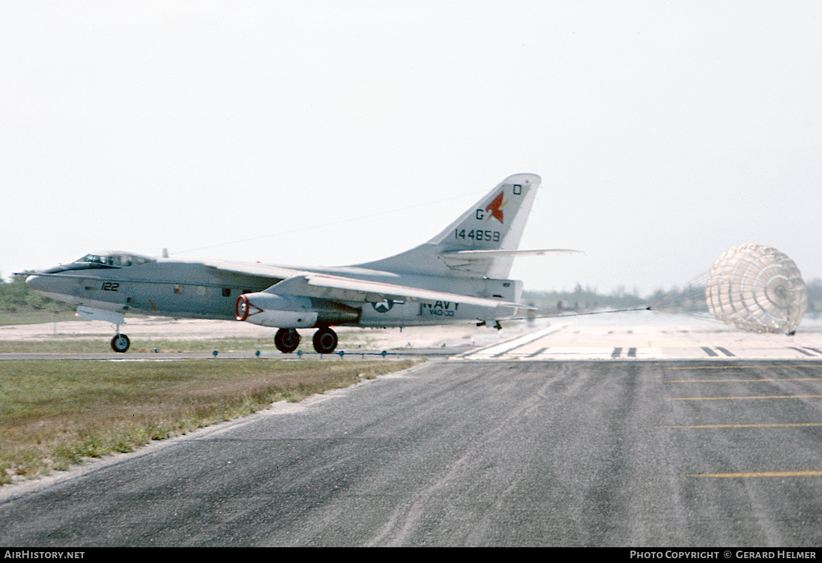 Aircraft Photo of 144859 | Douglas TA-3B Skywarrior | USA - Navy | AirHistory.net #651697