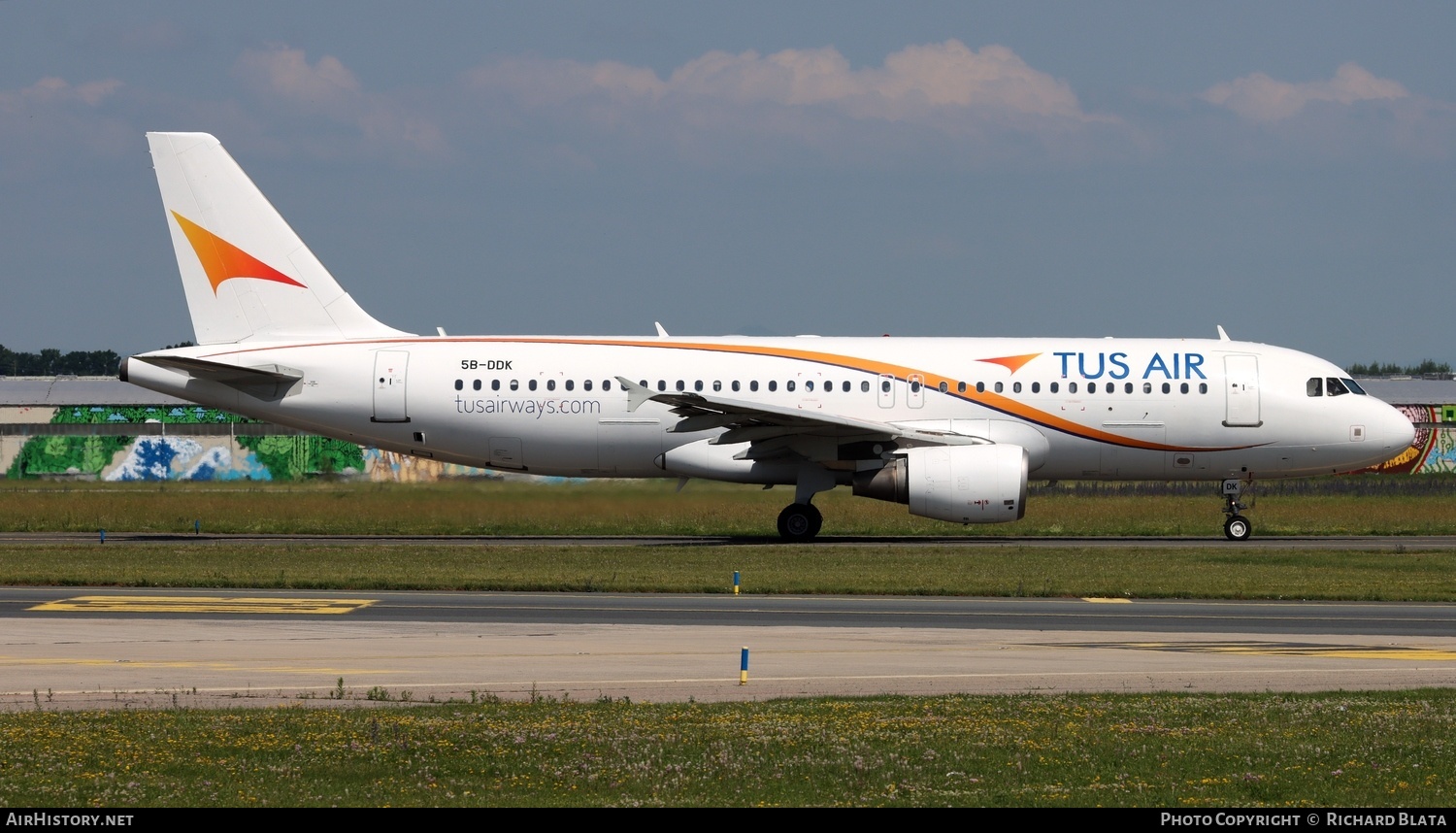 Aircraft Photo of 5B-DDK | Airbus A320-214 | Tus Airways | AirHistory.net #651756