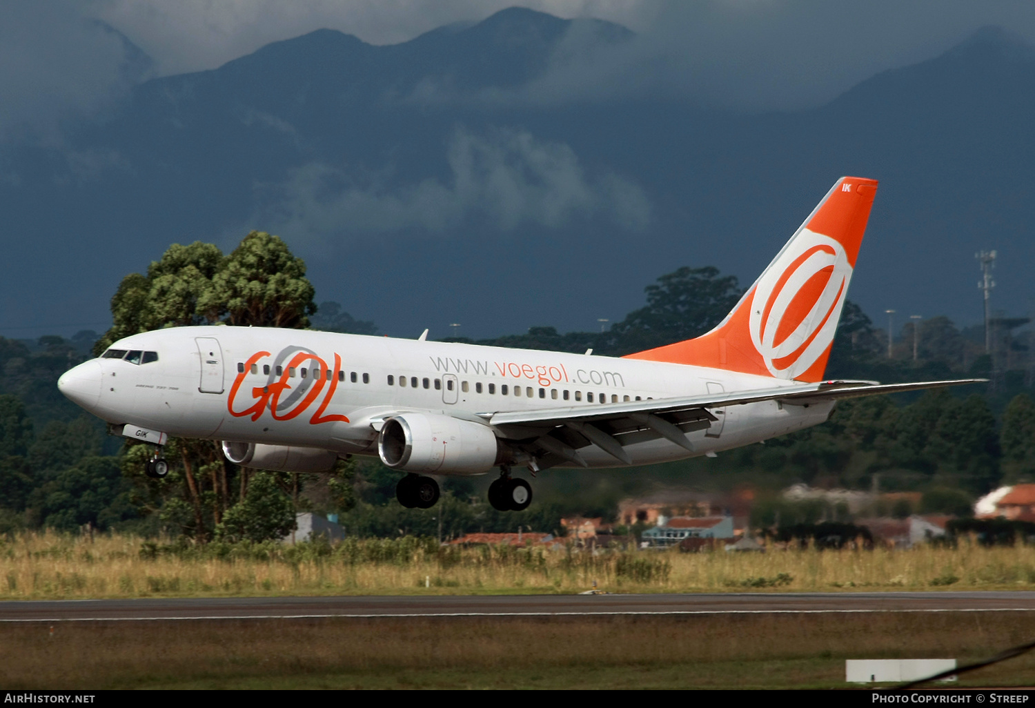 Aircraft Photo of PR-GIK | Boeing 737-7Q8 | GOL Linhas Aéreas | AirHistory.net #651793