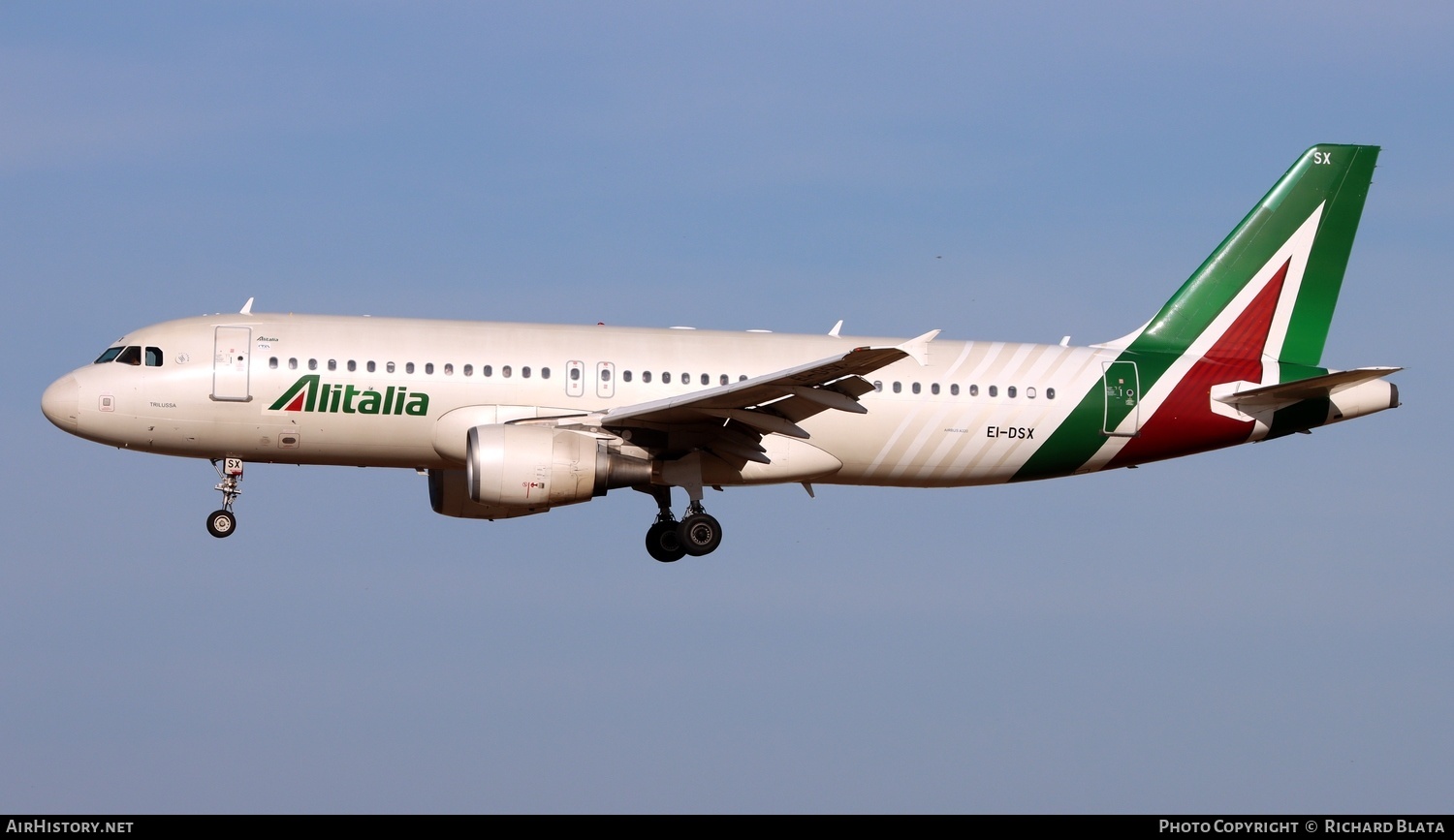 Aircraft Photo of EI-DSX | Airbus A320-216 | Alitalia | AirHistory.net #651804