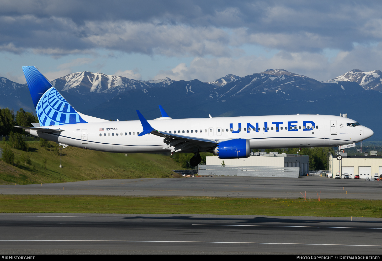 Aircraft Photo of N37553 | Boeing 737-9 Max 9 | United Airlines | AirHistory.net #651817