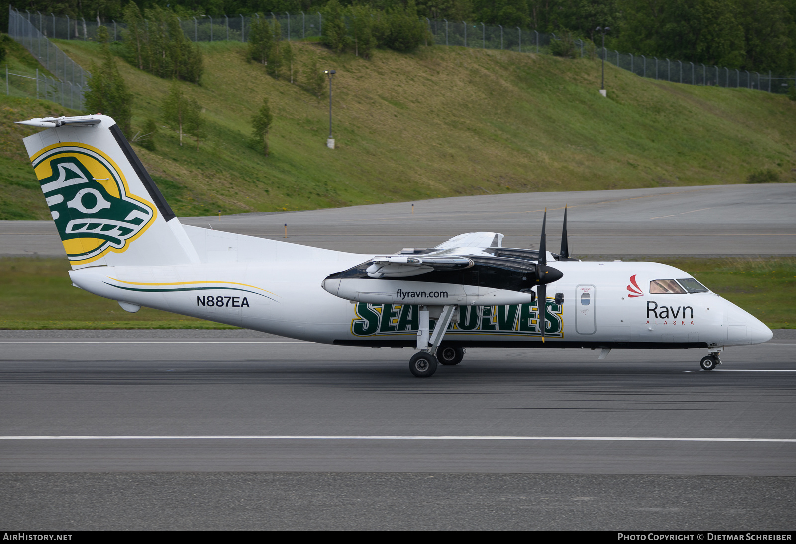 Aircraft Photo of N887EA | De Havilland Canada DHC-8-100 Dash 8 | Ravn Alaska | AirHistory.net #651836