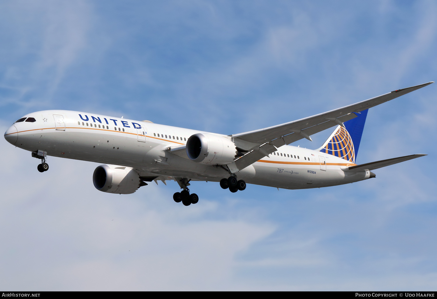 Aircraft Photo of N13954 | Boeing 787-9 Dreamliner | United Airlines | AirHistory.net #651855