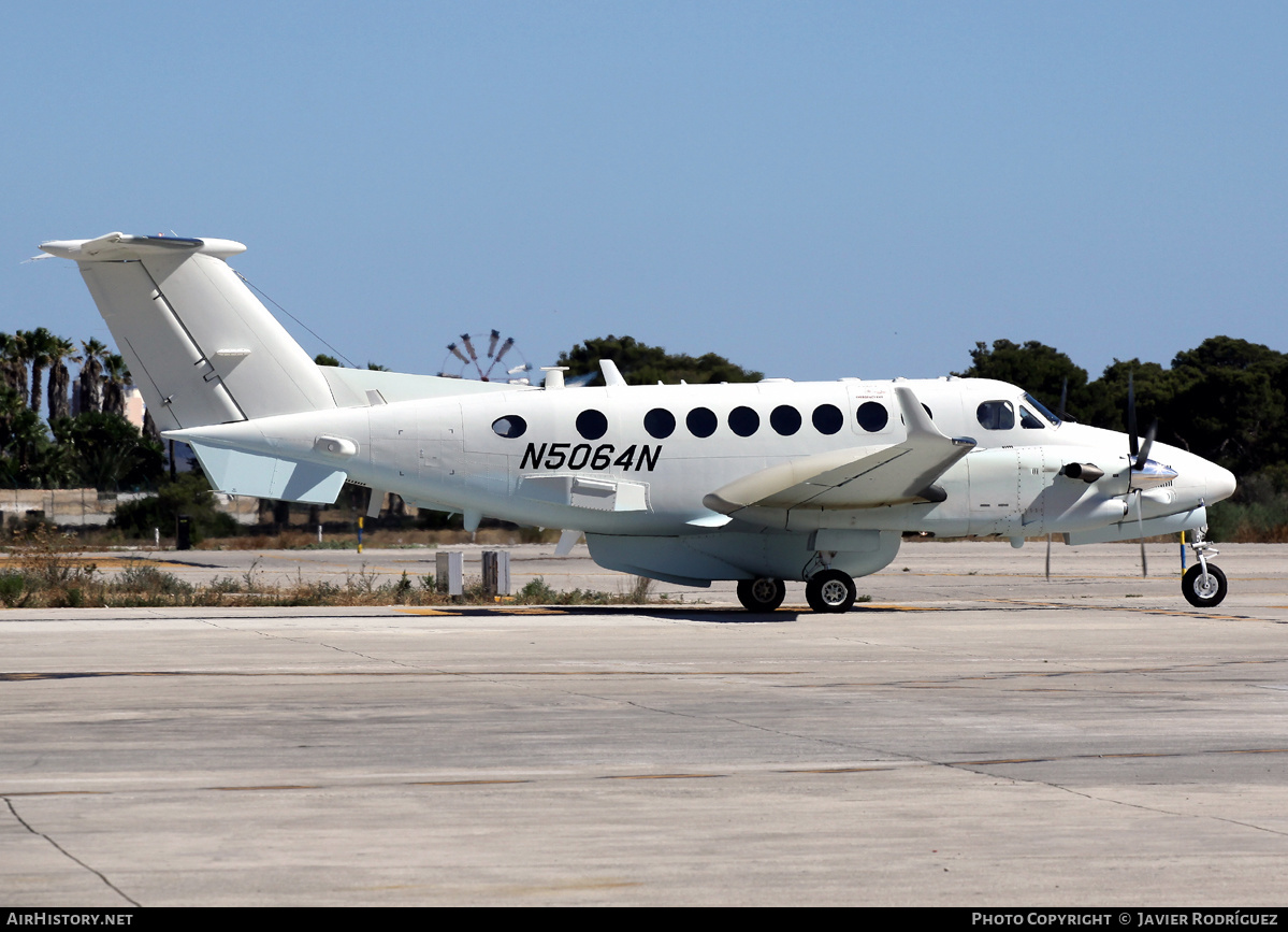 Aircraft Photo of N5064N | Beechcraft B300 King Air 350 | AirHistory.net #651868